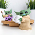 Zdjęcie produktu Grogu z zupą z mackami i pozą z mlecznym wąsem - zestaw mini figurek - Star Wars The Mandalorian