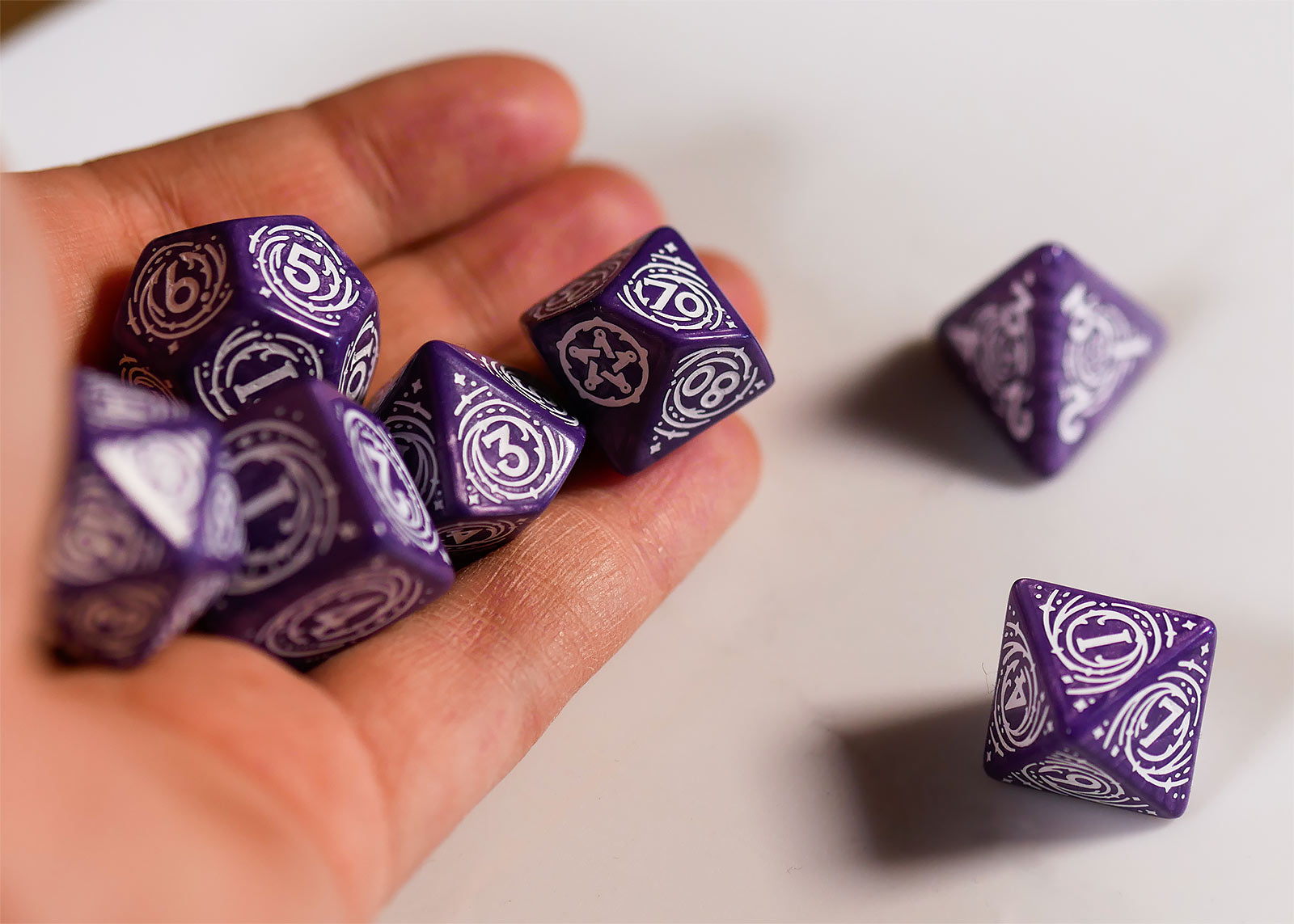 Product image Witcher - Yennefer Lilac & Gooseberries RPG Dice Set 7pcs with Collector's Coin