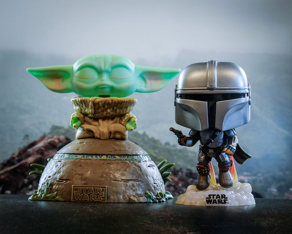 Zdjęcie produktu Grogu używający Mocy Funko Pop figurka z efektami świetlnymi i dźwiękowymi - Star Wars The Mandalorian