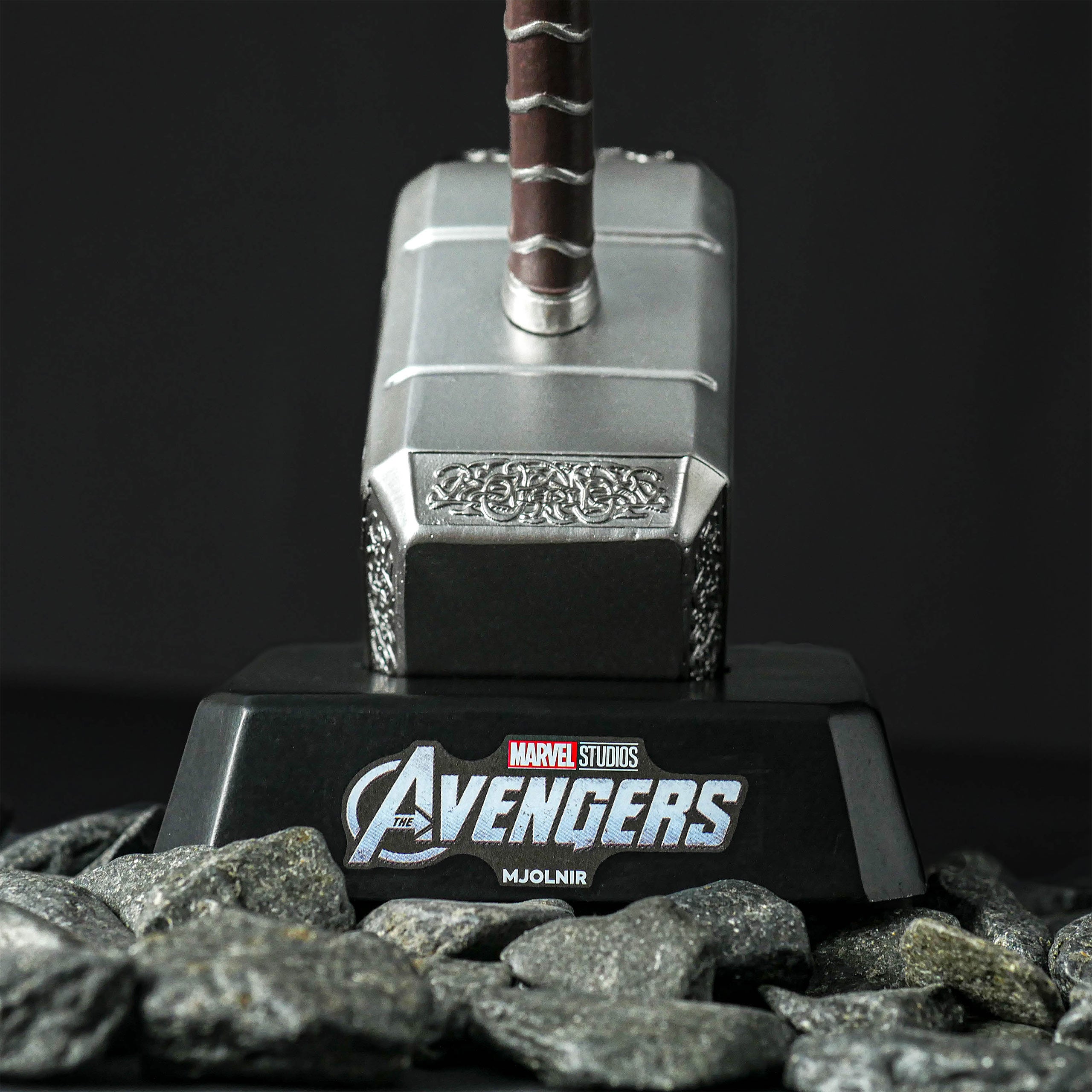 Zdjęcie produktu Thor - replika młota Mjölnira z kolekcji Marvel Museum