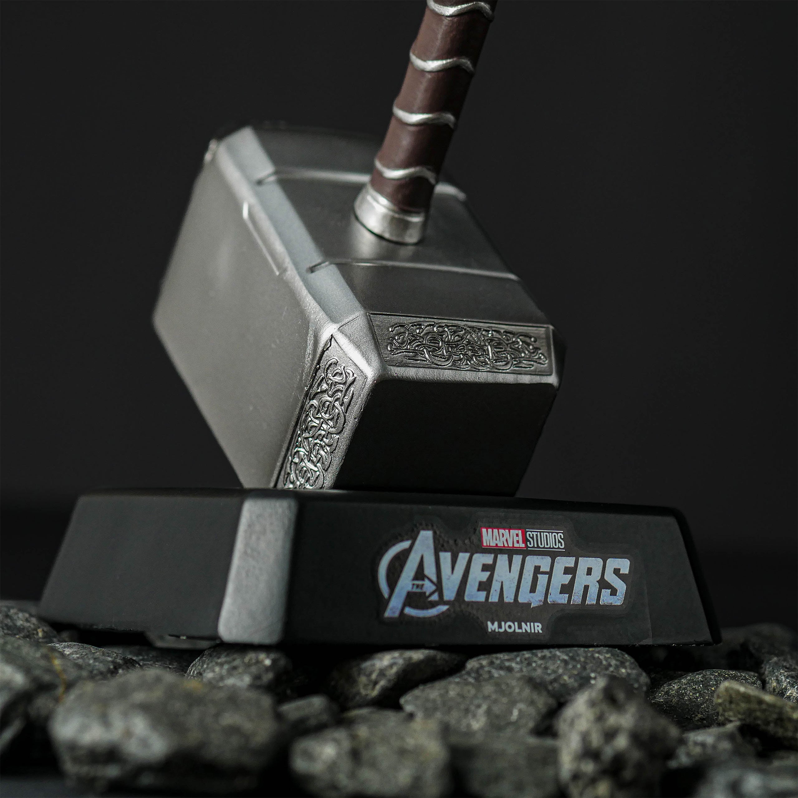 Zdjęcie produktu Thor - replika młota Mjölnira z kolekcji Marvel Museum