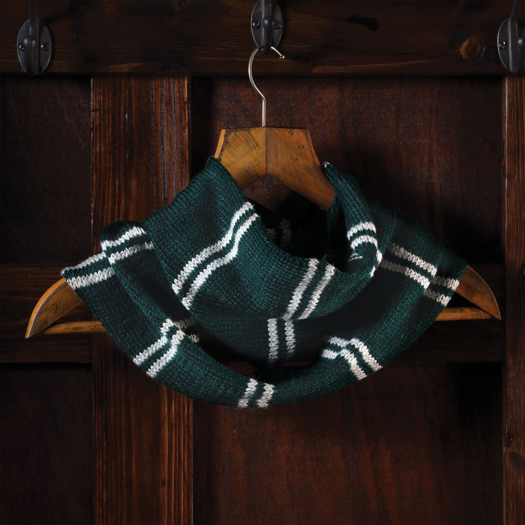 Zdjęcie produktu Slytherin Loop Szalik Zestaw do Dziania - Harry Potter