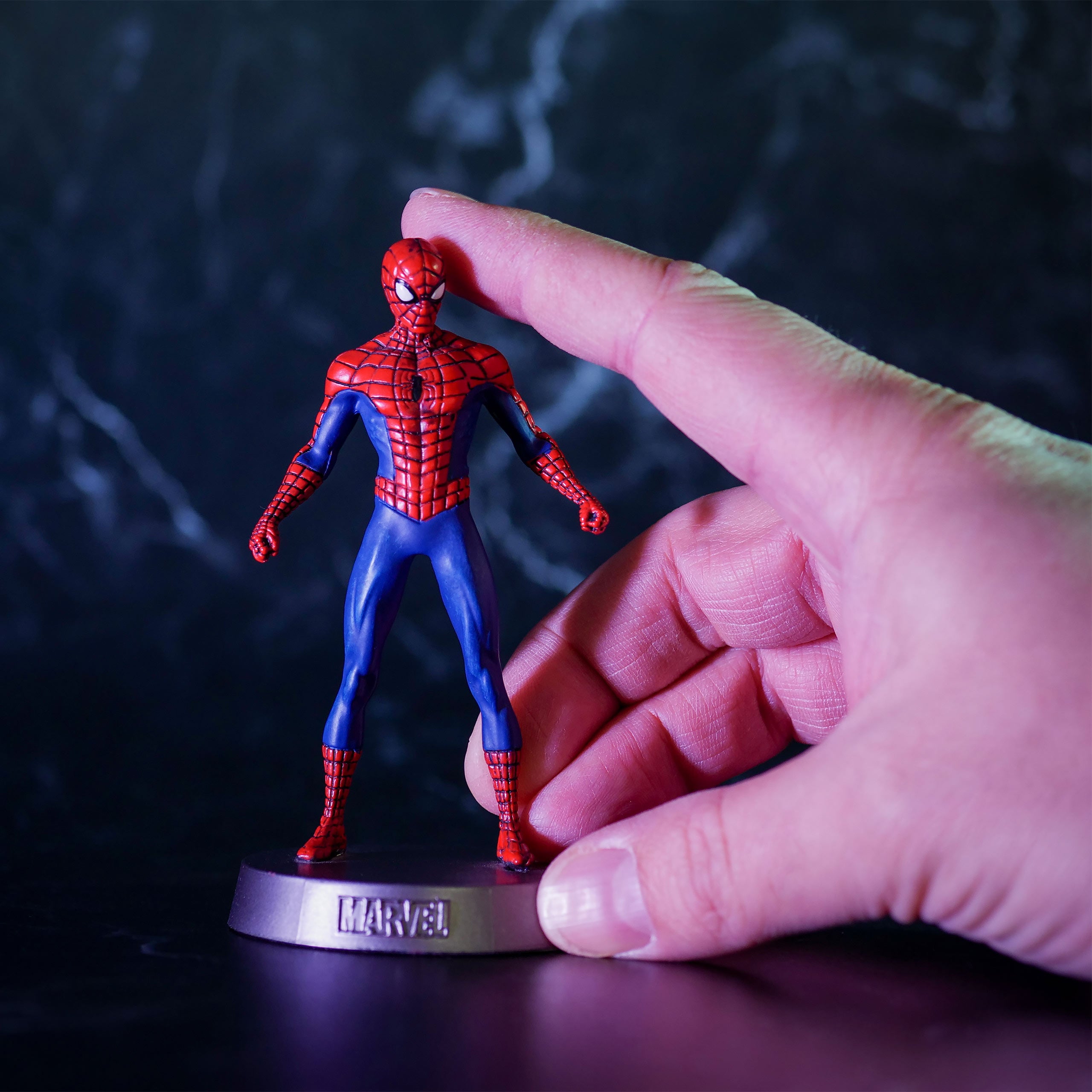 Zdjęcie produktu Spider-Man - Heavyweights Metalowa Figurka w Kolekcjonerskiej Puszcze