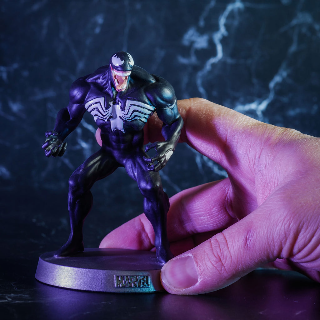 Product image Venom - Heavyweights Metal Figure in Collector's Tin