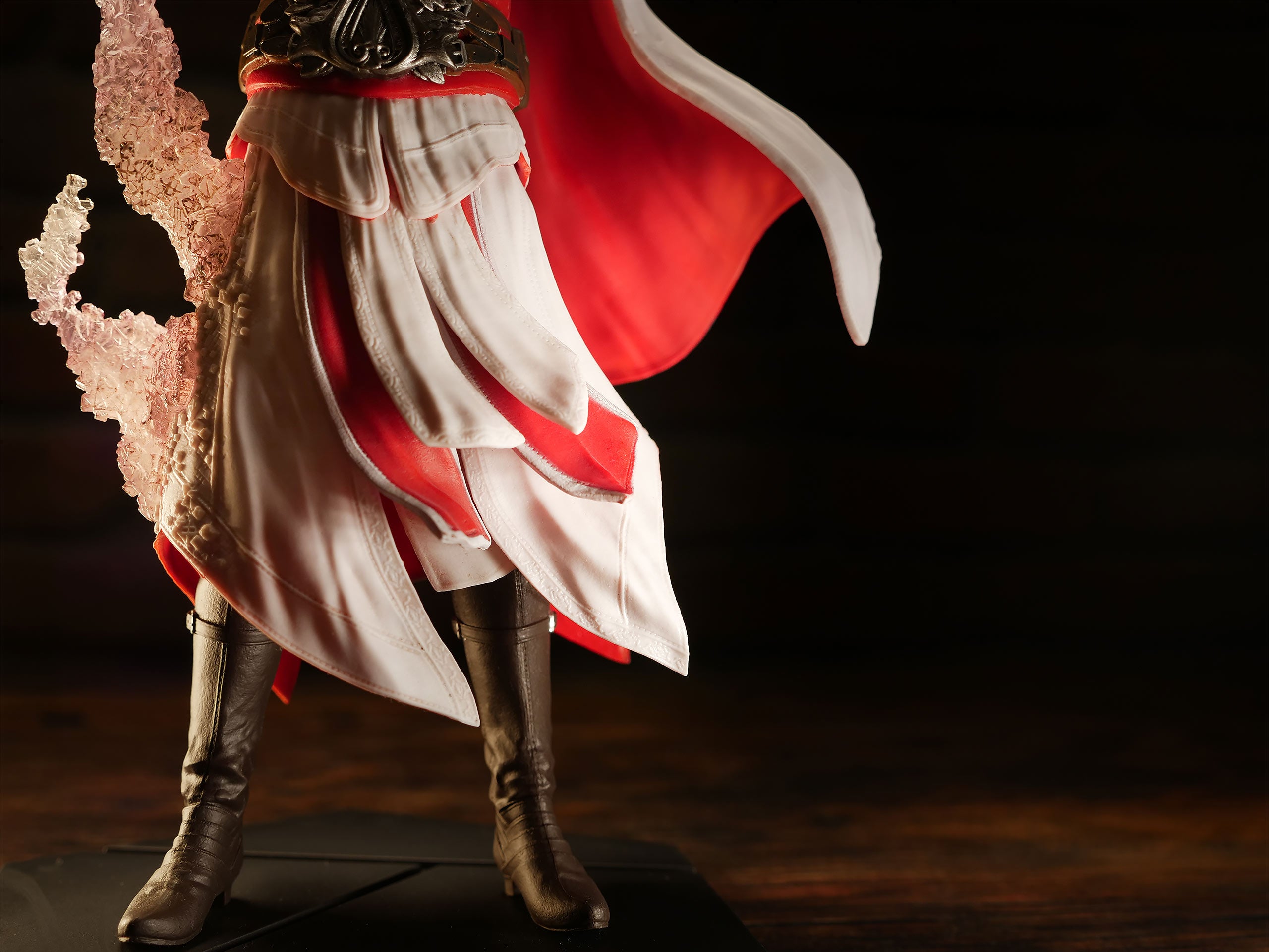Zdjęcie produktu Assassin's Creed - Figurka Mistrza Asasynów Ezio 25 cm