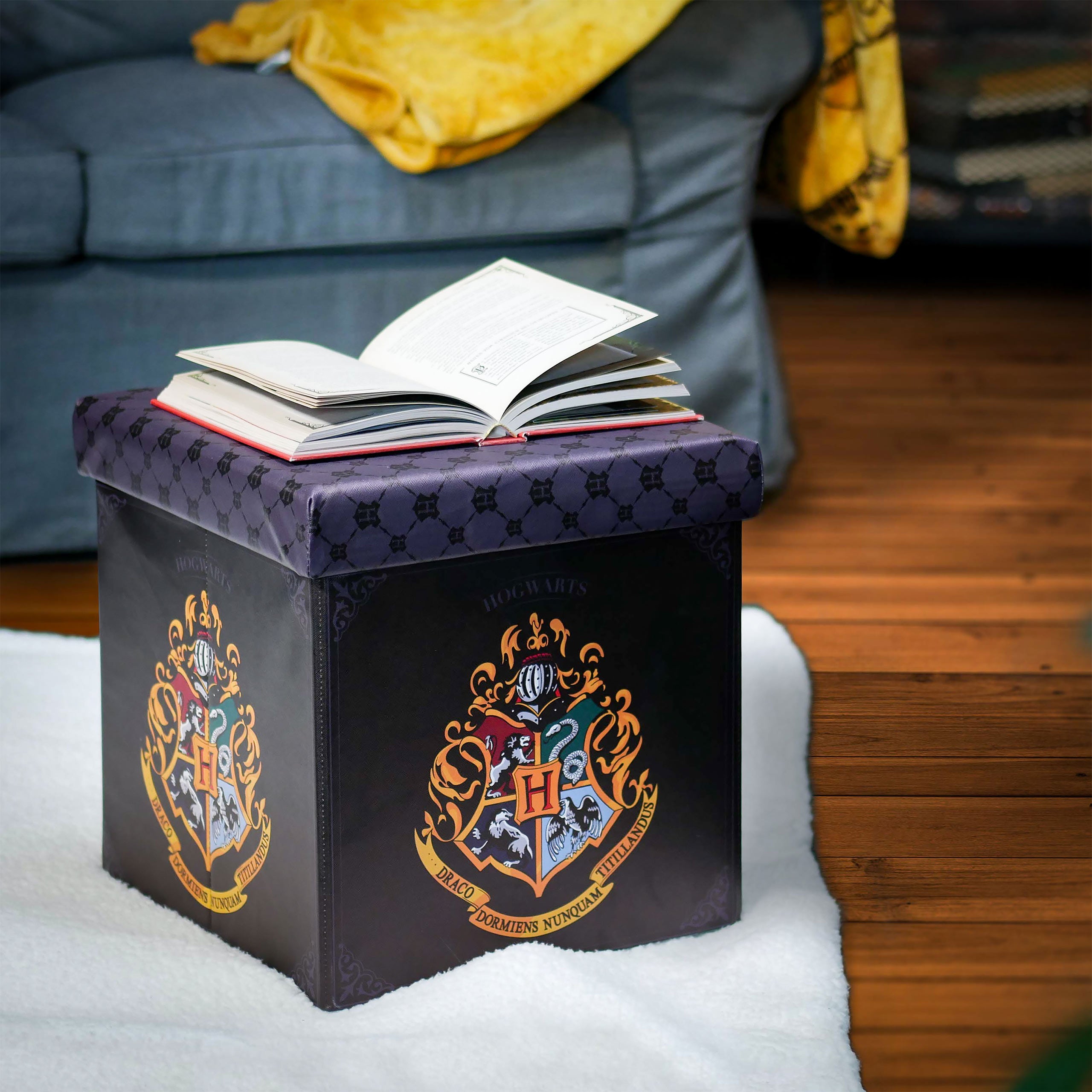 Zdjęcie produktu Harry Potter - Taboret Hogwarts z schowkiem