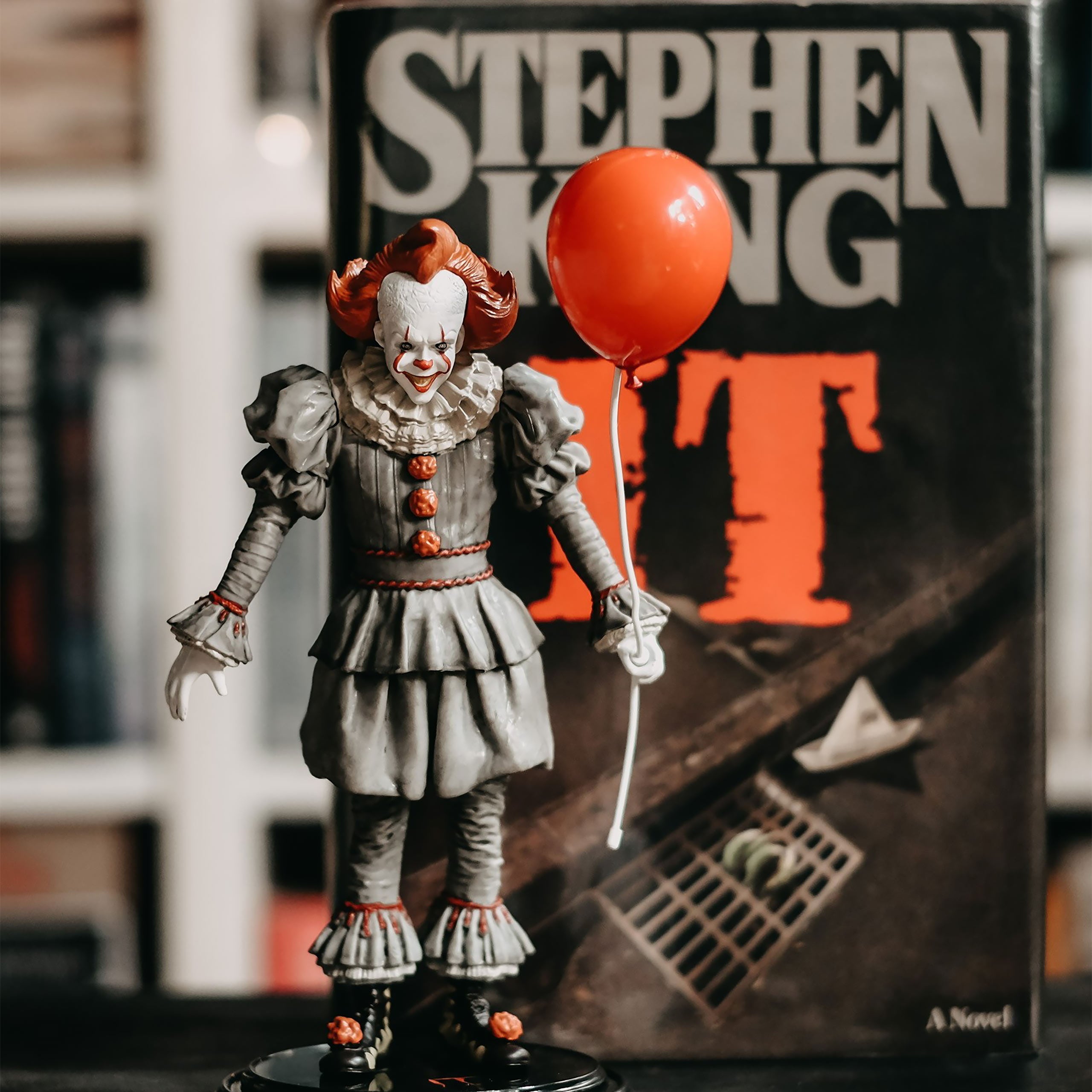 Zdjęcie produktu Stephen Kings TO - Pennywise Bendyfigs Figurka 20 cm