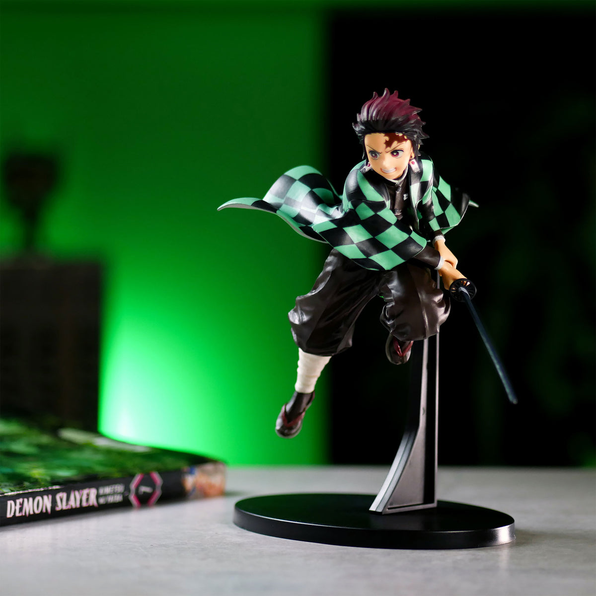 Zdjęcie produktu Demon Slayer - Tanjiro Kamado Vibration Stars Figura 20 cm