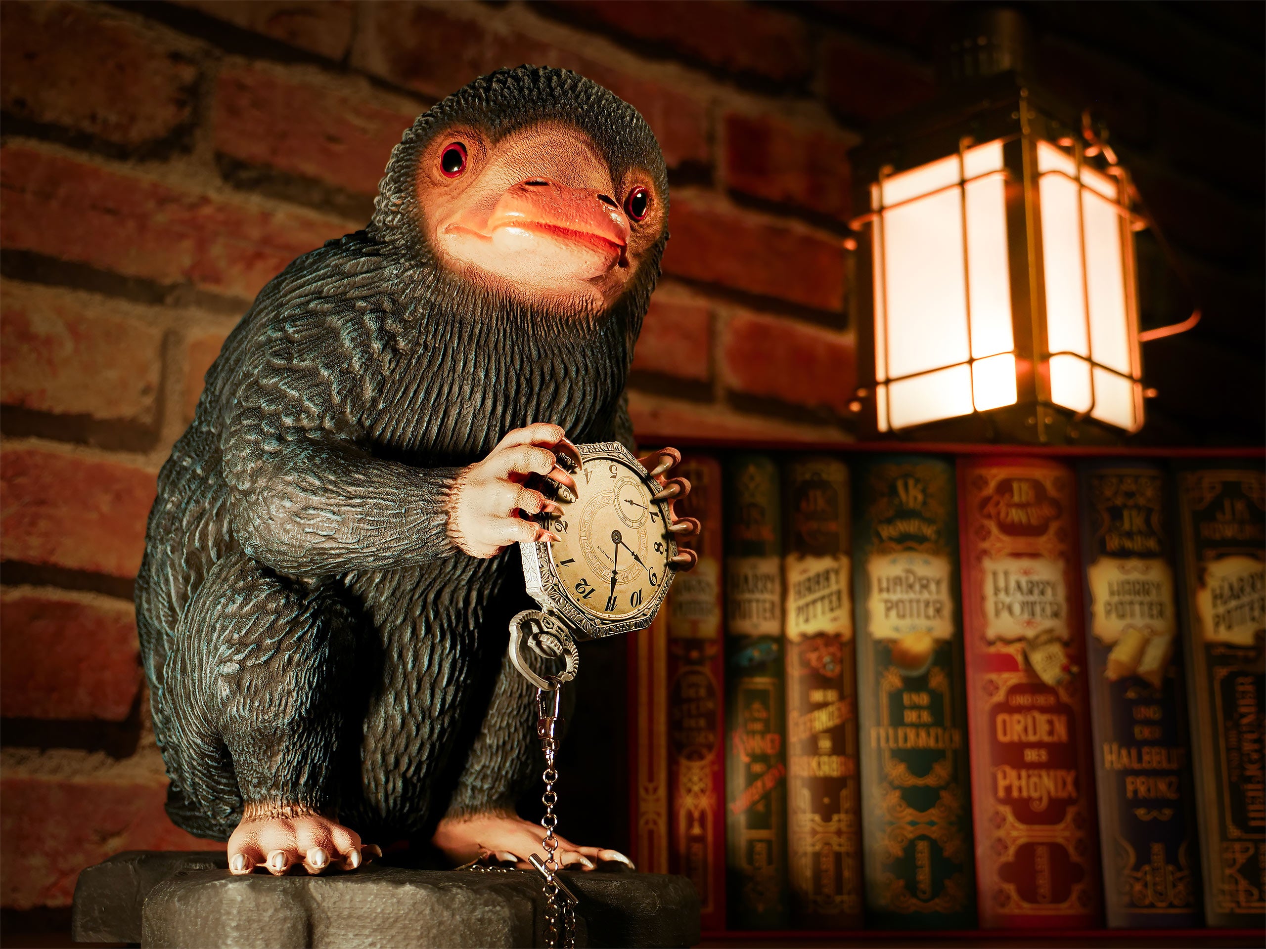 Product image Niffler Life-Size Statue - Fantastic Beasts