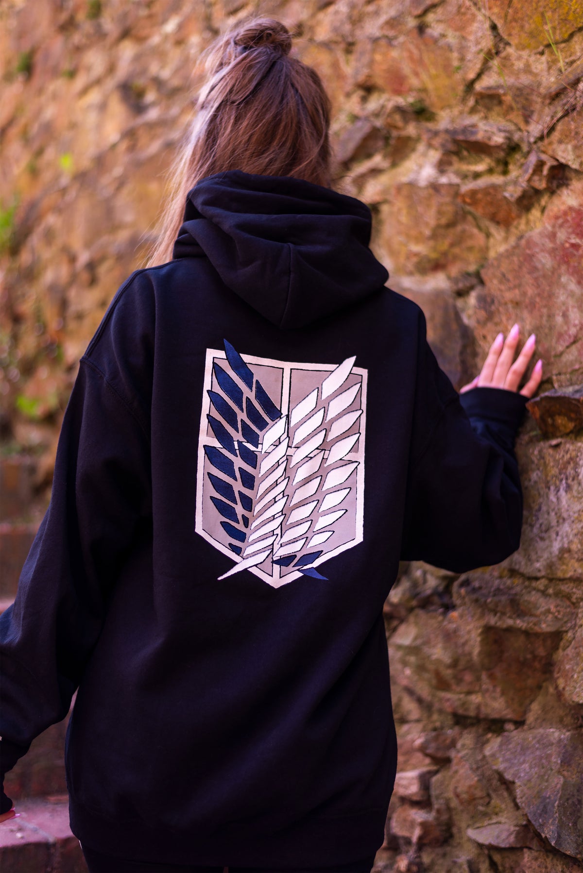 Zdjęcie produktu Attack on Titan - Bluza z kapturem Survey Corps czarna
