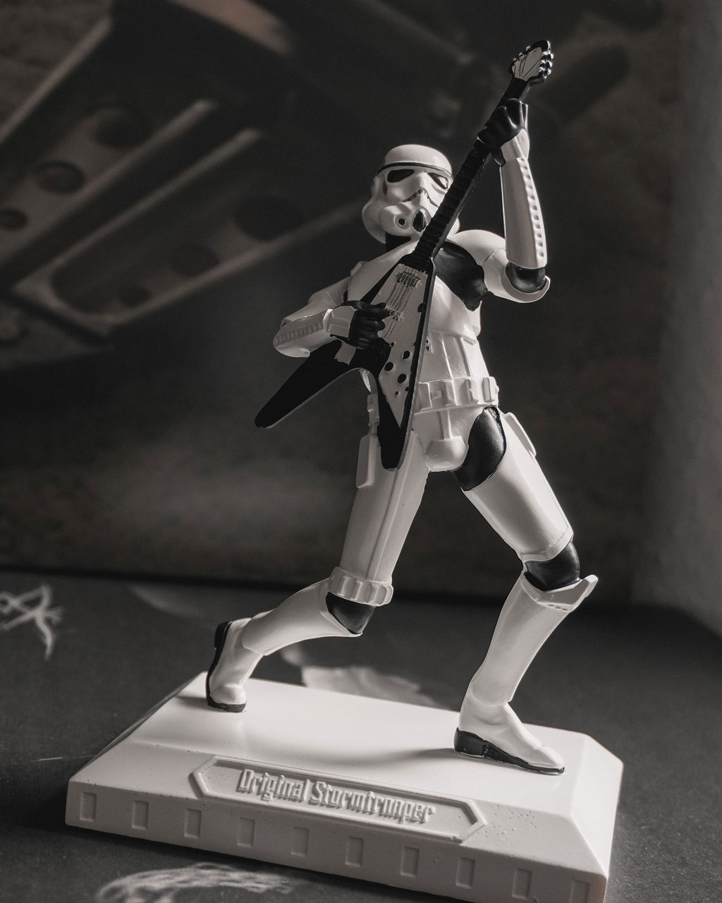 Zdjęcie produktu Figurka Stormtrooper Rockstar - Star Wars