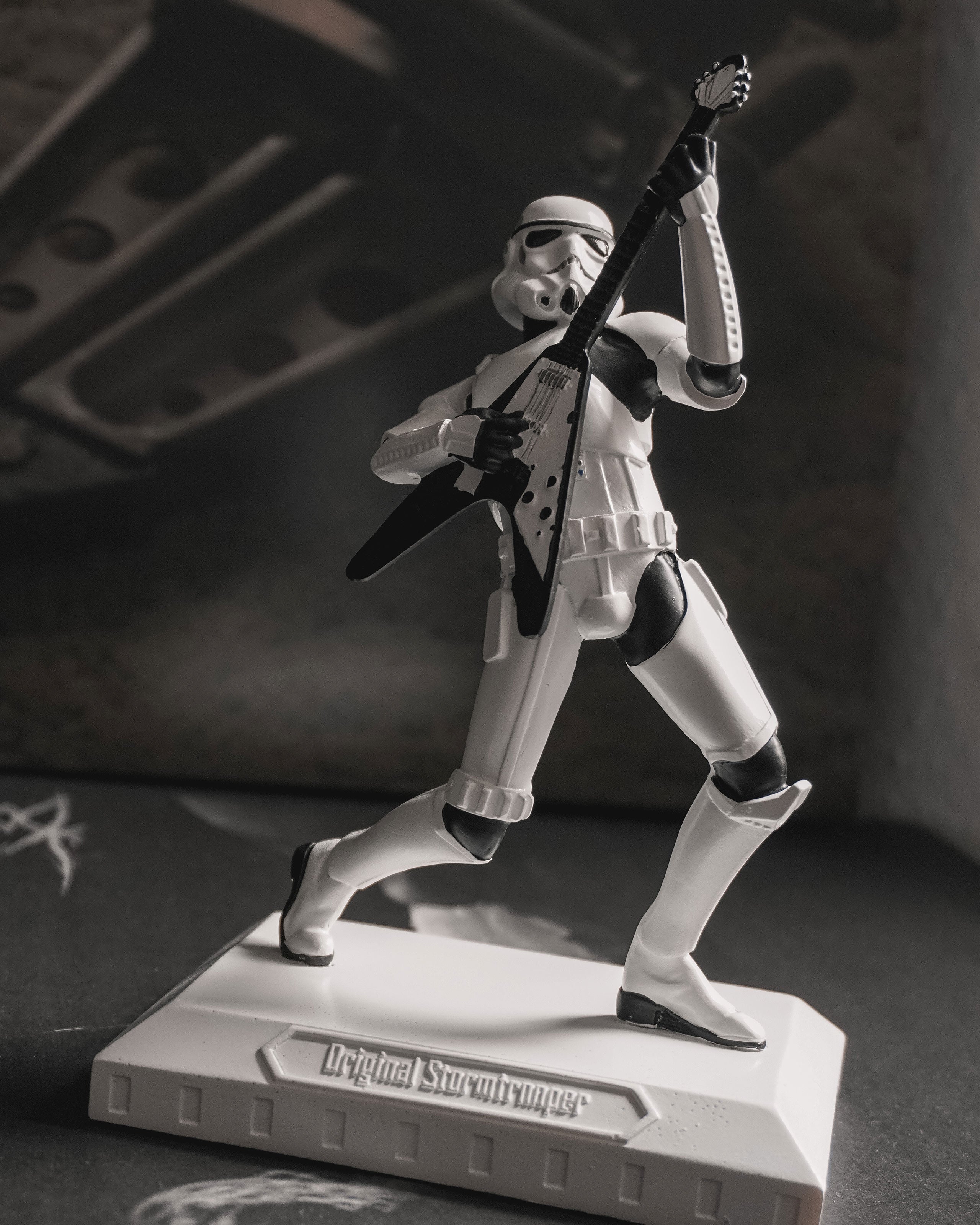 Zdjęcie produktu Figurka Stormtrooper Rockstar - Star Wars