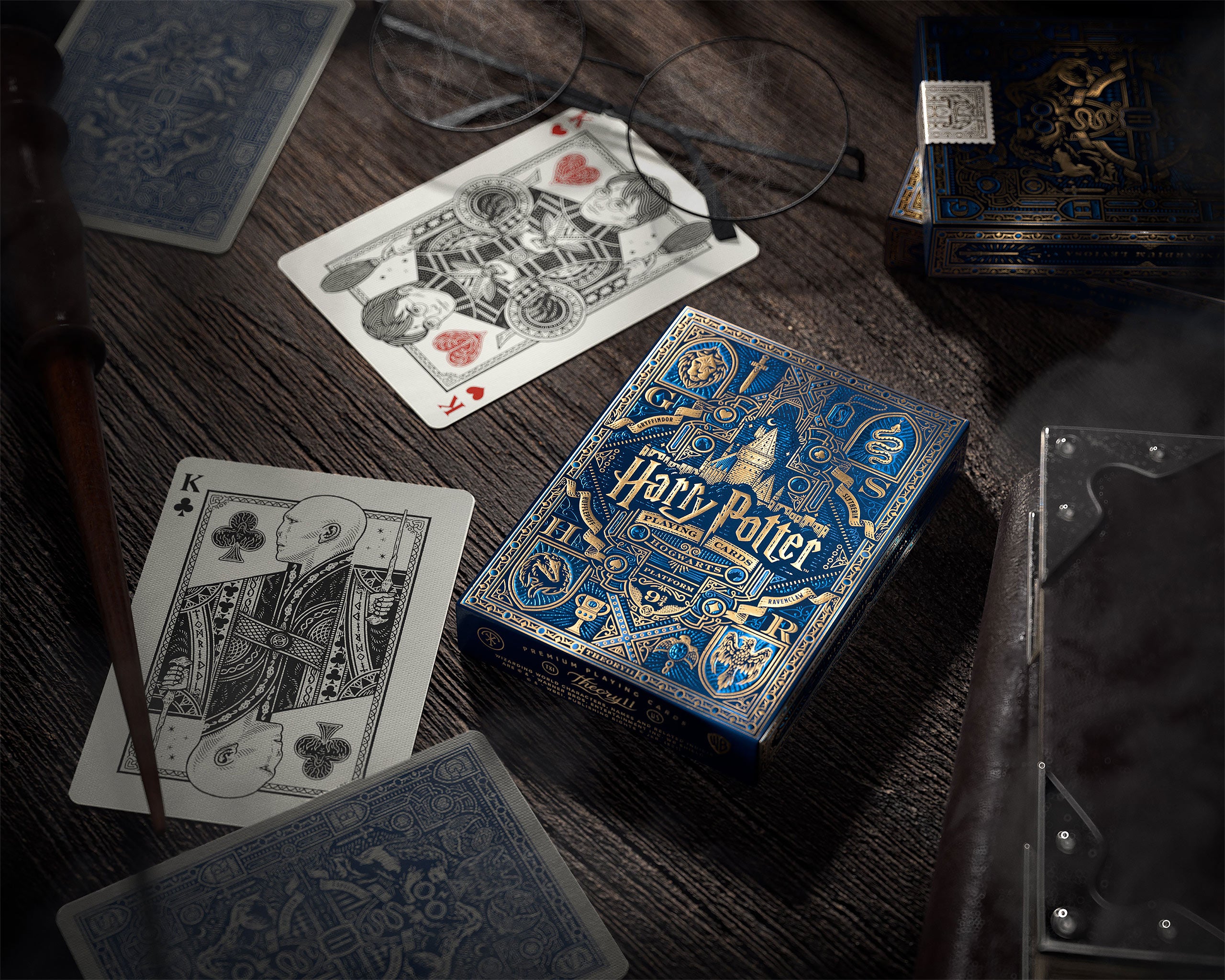 Zdjęcie produktu Harry Potter - Ravenclaw Gra Karciana Edycja Deluxe