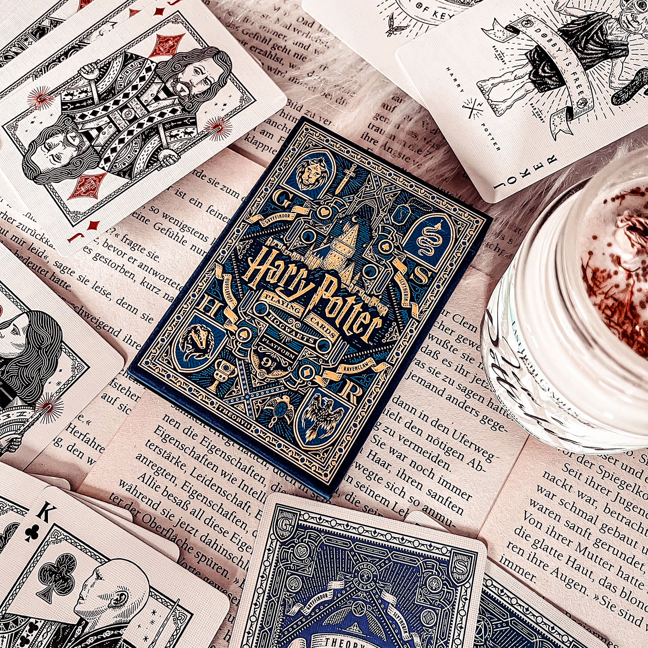 Zdjęcie produktu Harry Potter - Ravenclaw Gra Karciana Edycja Deluxe