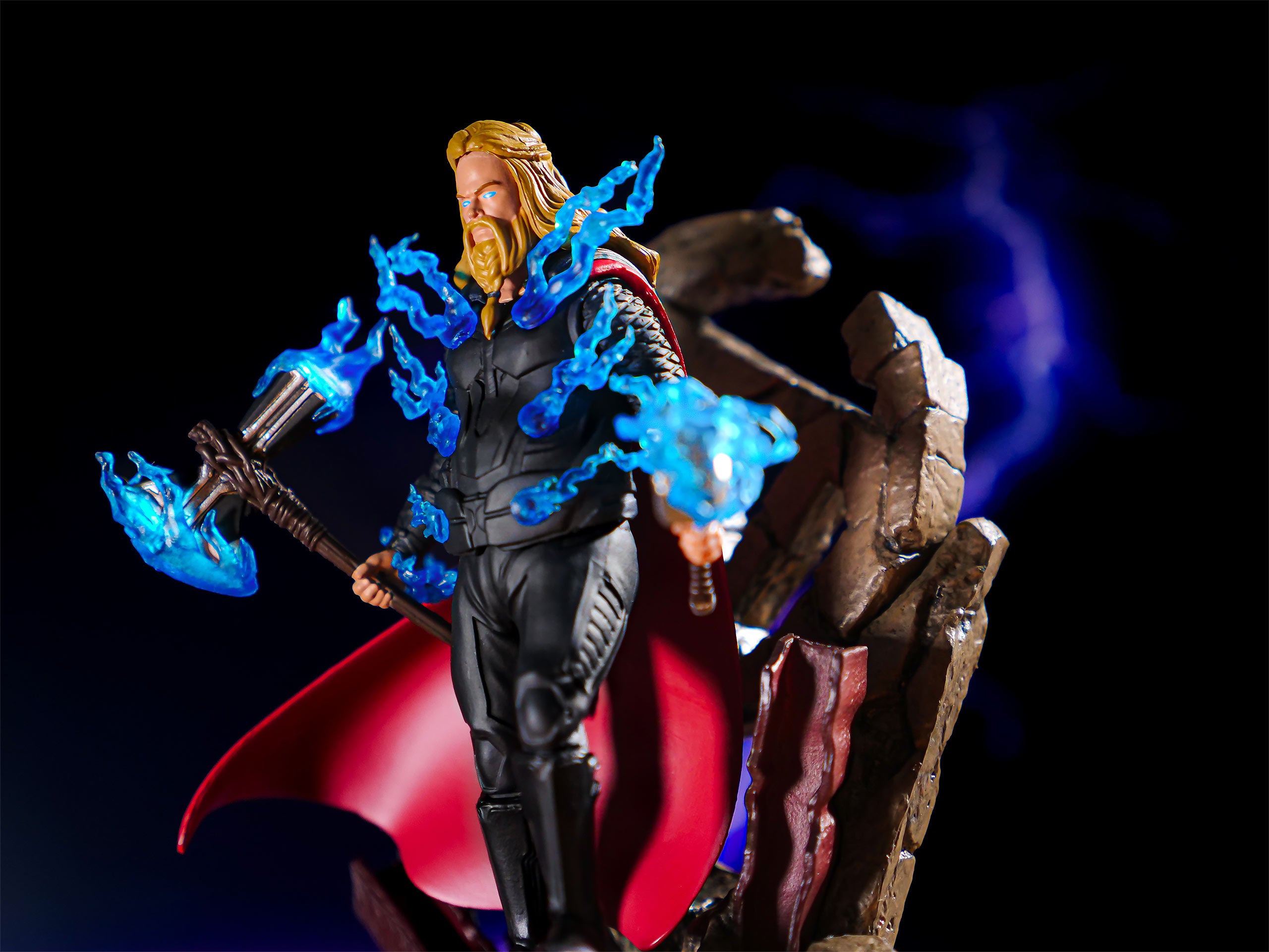 Zdjęcie produktu Avengers Endgame - Thor Diorama Figura