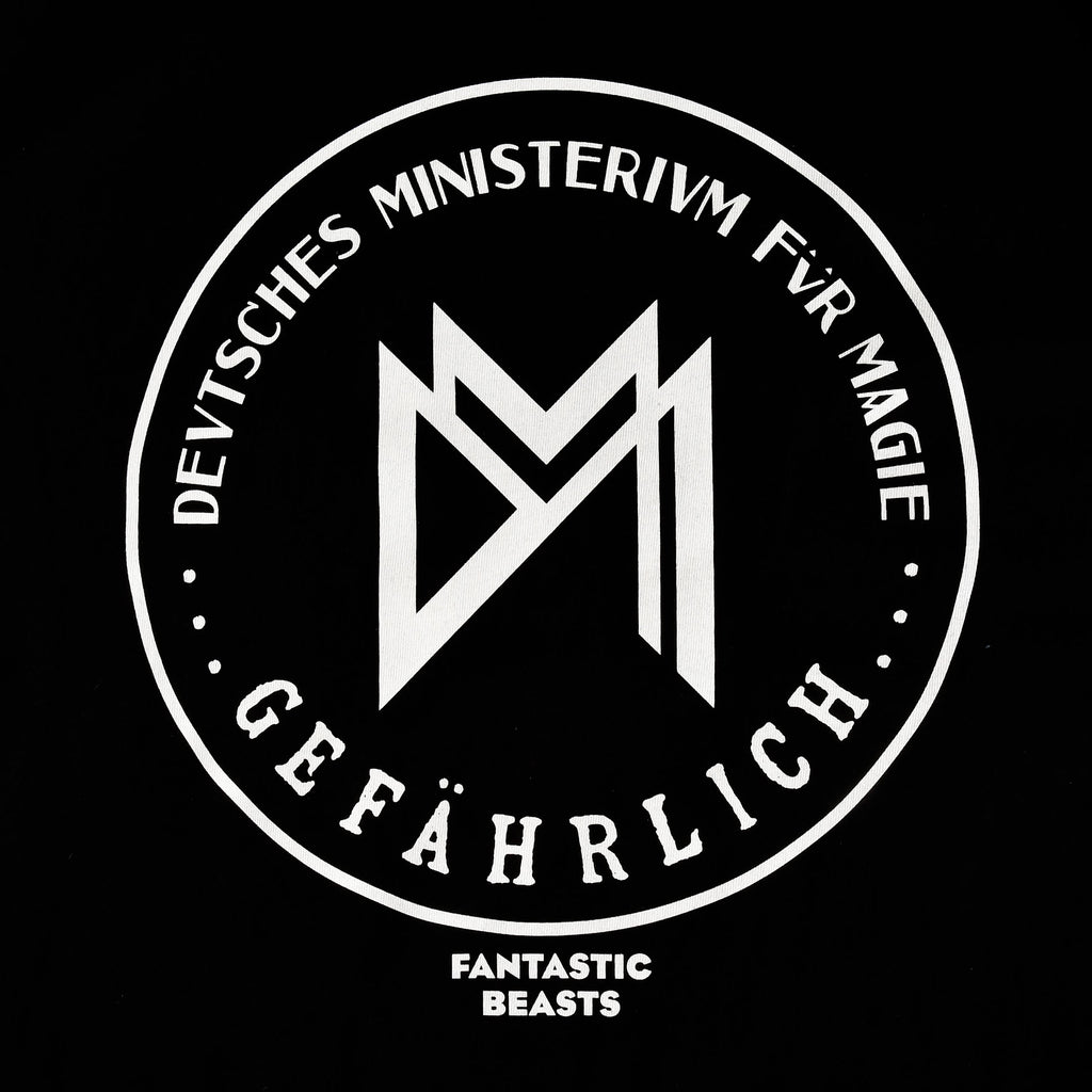 Zdjęcie produktu Czarna koszulka Niemieckie Ministerstwo Magii - Fantastyczne Zwierzęta