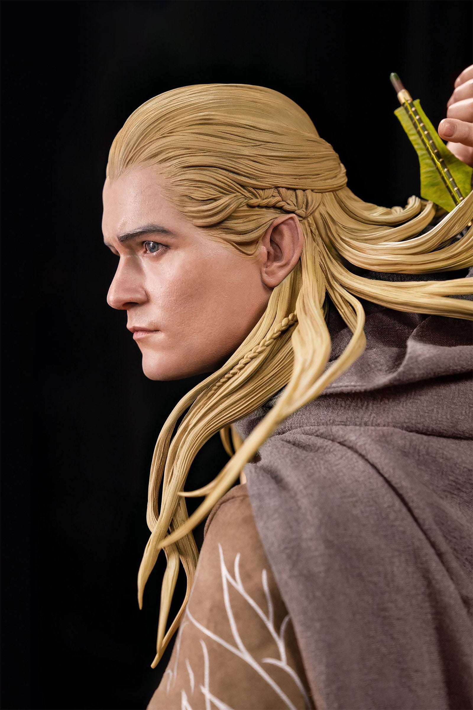 Product image The Lord of the Rings - Legolas Premium Collector Statue 1:2