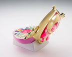 Zdjęcie produktu Sailor Moon - Broszka Crisis Moon Compact z efektami świetlnymi i dźwiękowymi