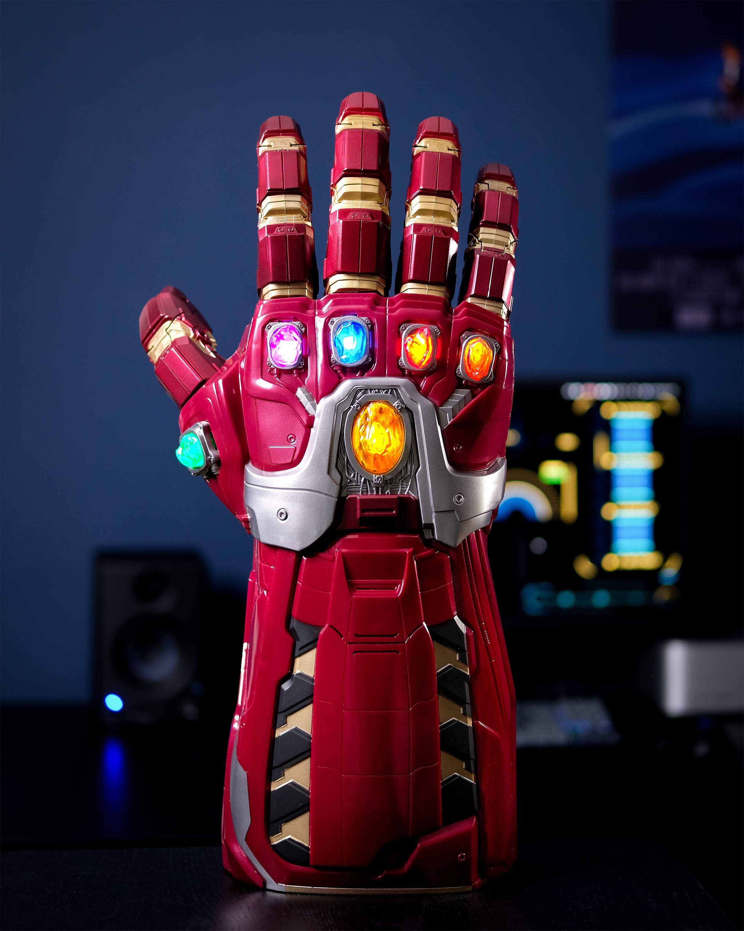 Zdjęcie produktu Avengers Endgame - Rękawica Iron Mana z światłem i dźwiękiem