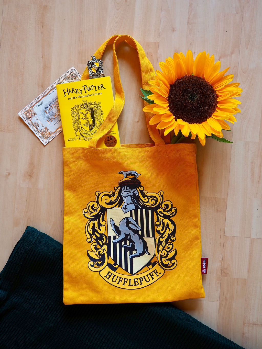 Zdjęcie produktu Harry Potter - Torba z herbem Hufflepuff