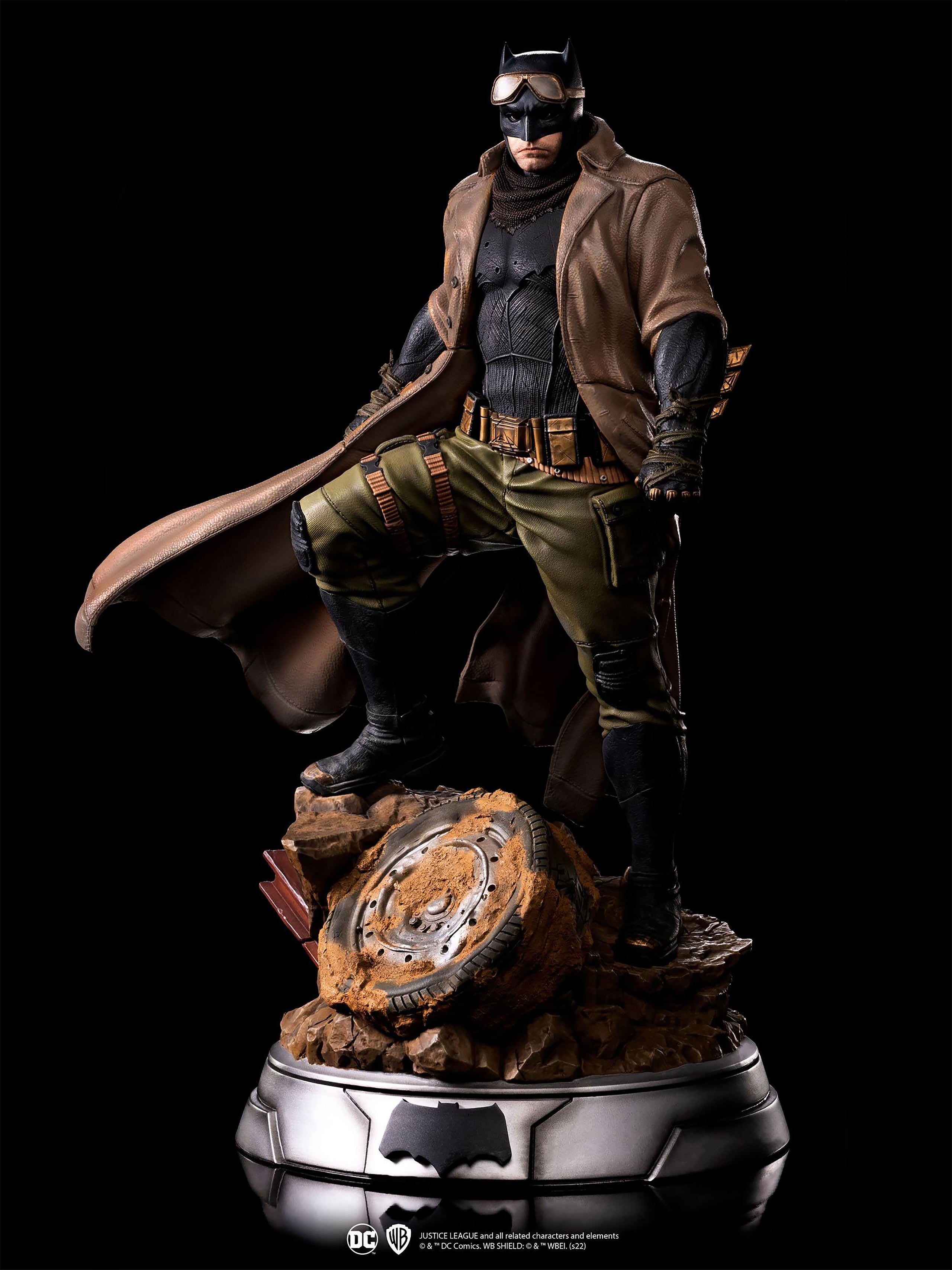 Zdjęcie produktu Zack Snyders Justice League - Batman Knightmare Statua Skala 1:4