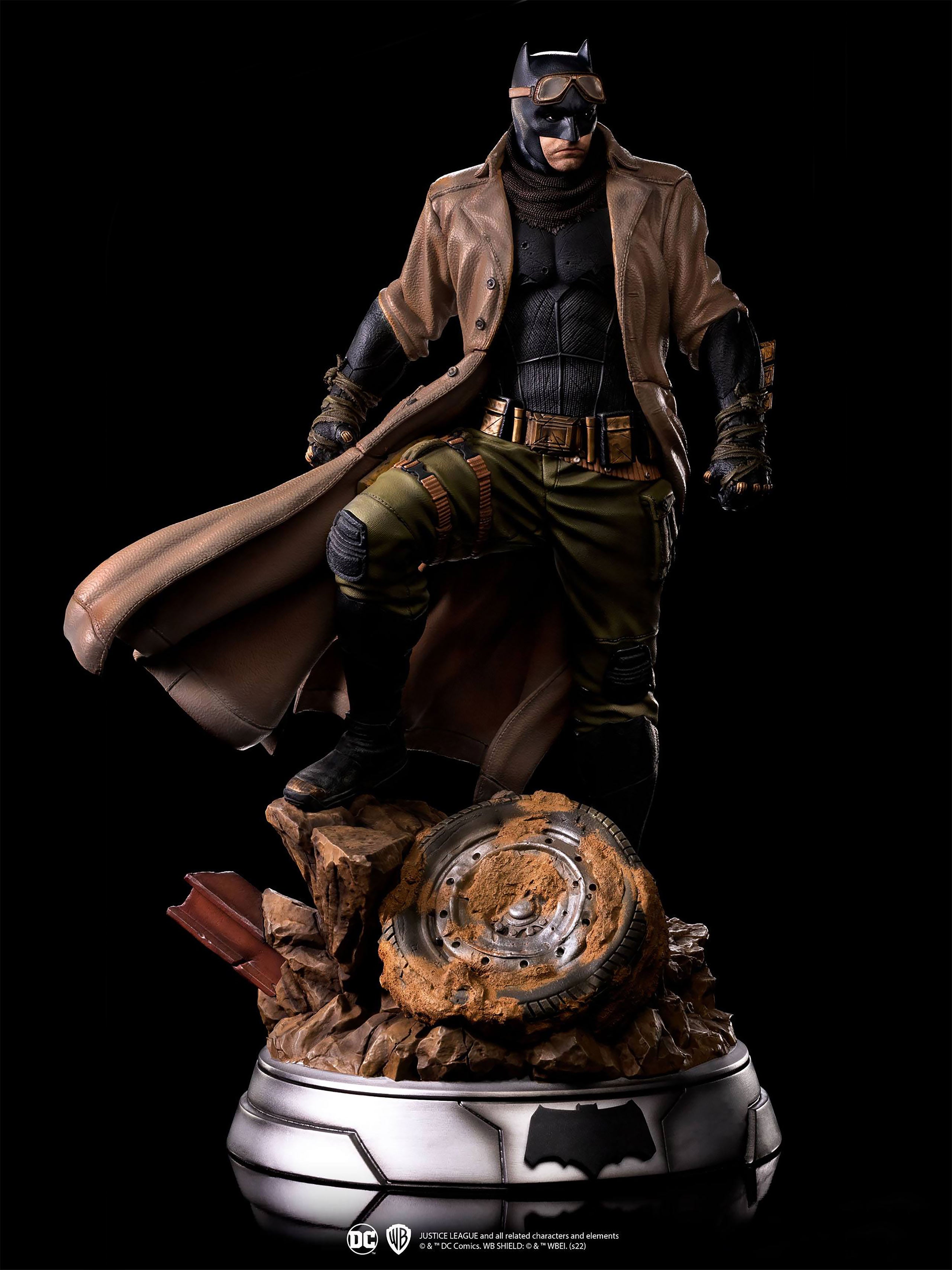 Zdjęcie produktu Zack Snyders Justice League - Batman Knightmare Statua Skala 1:4