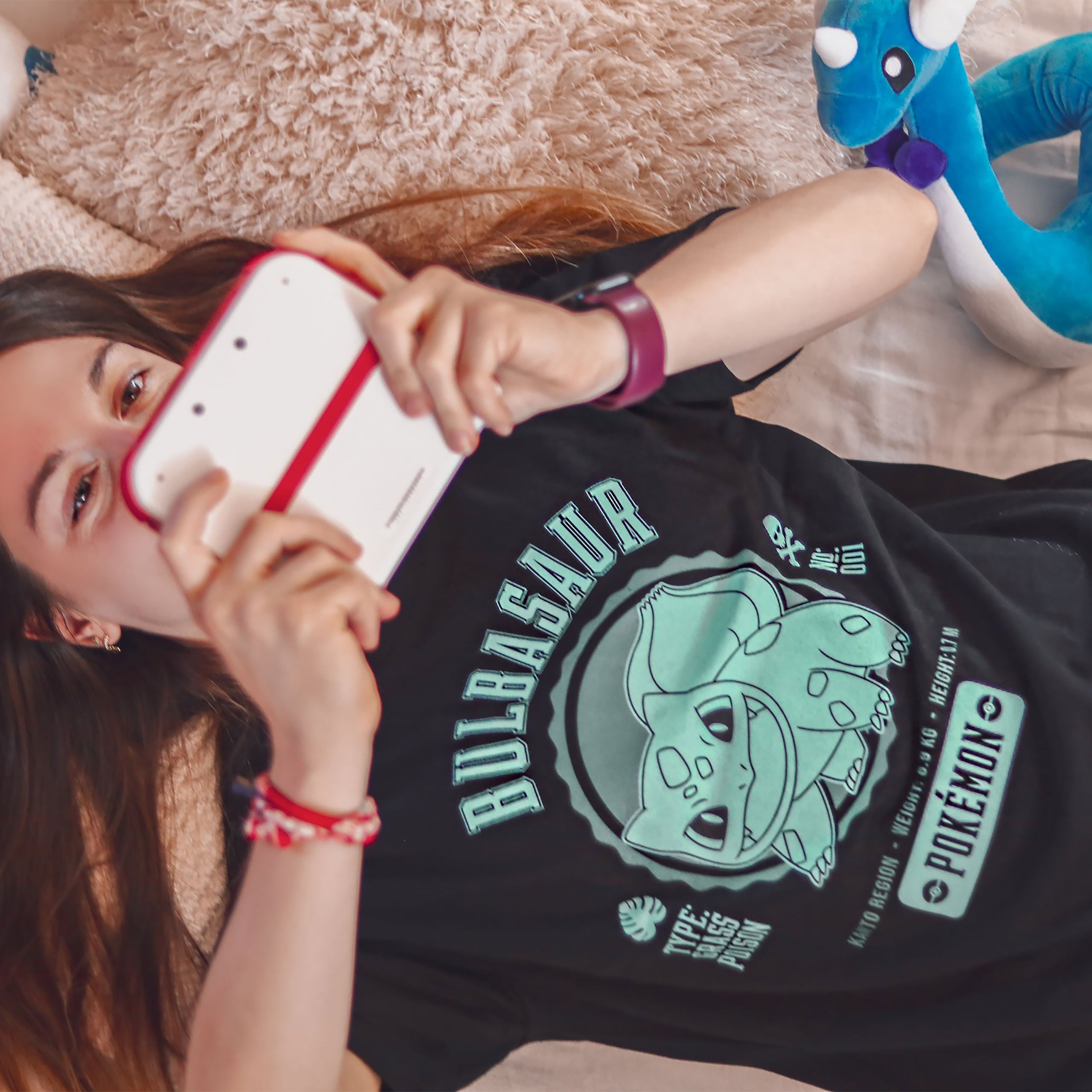 Zdjęcie produktu Pokemon - Bisasam College T-Shirt czarne