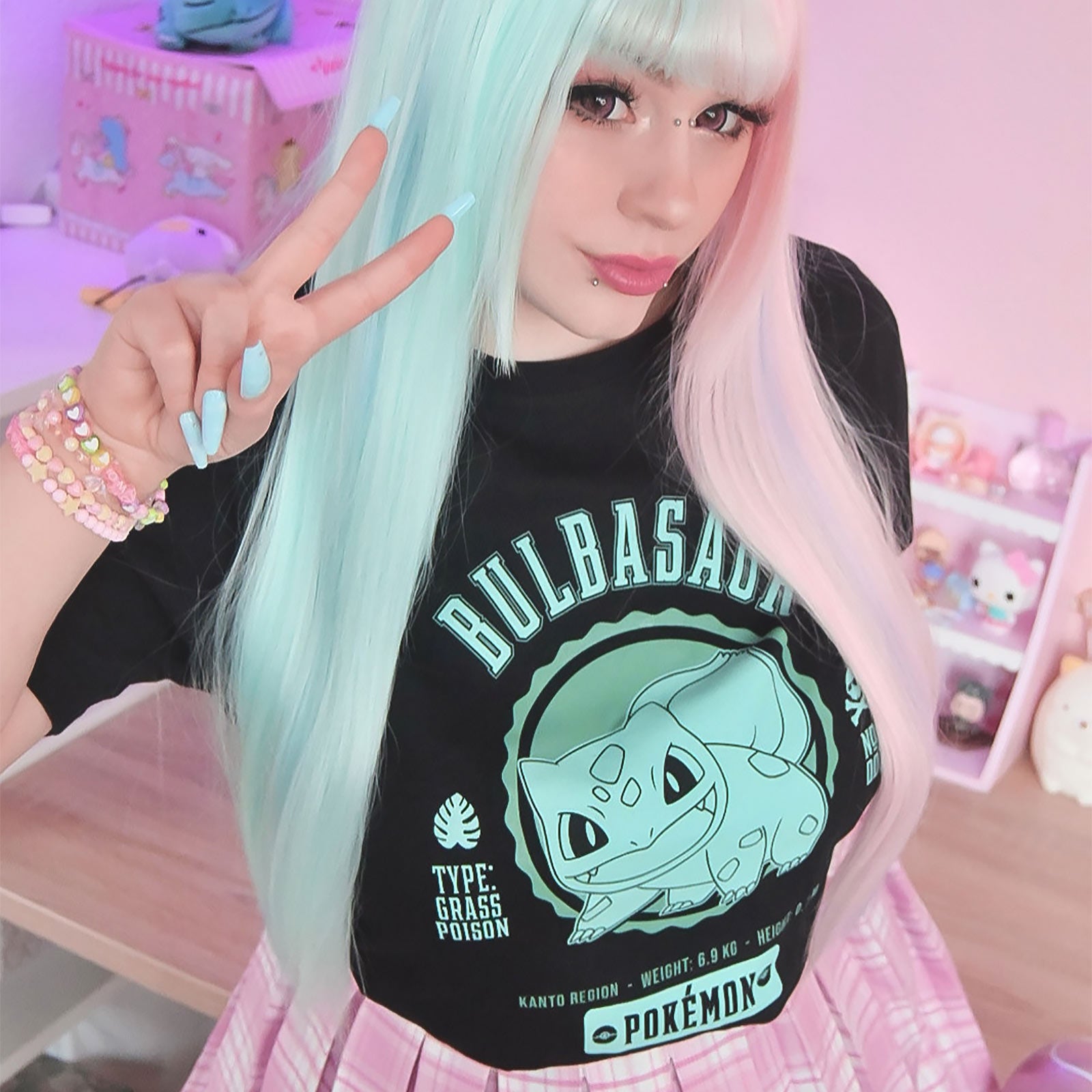 Zdjęcie produktu Pokemon - Bisasam College T-Shirt czarne