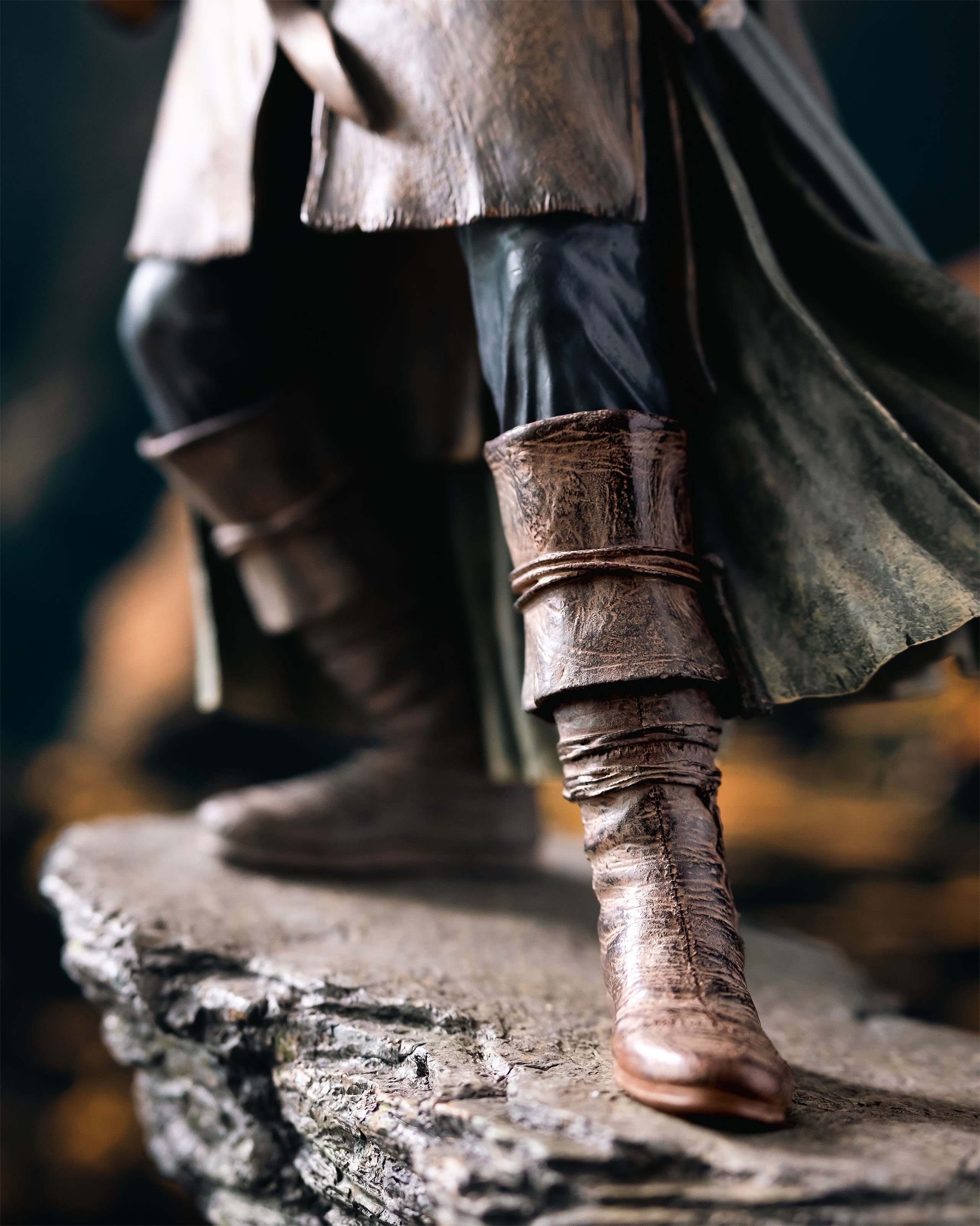 Zdjęcie produktu Władca Pierścieni - Aragorn Statua deluxe 1:6