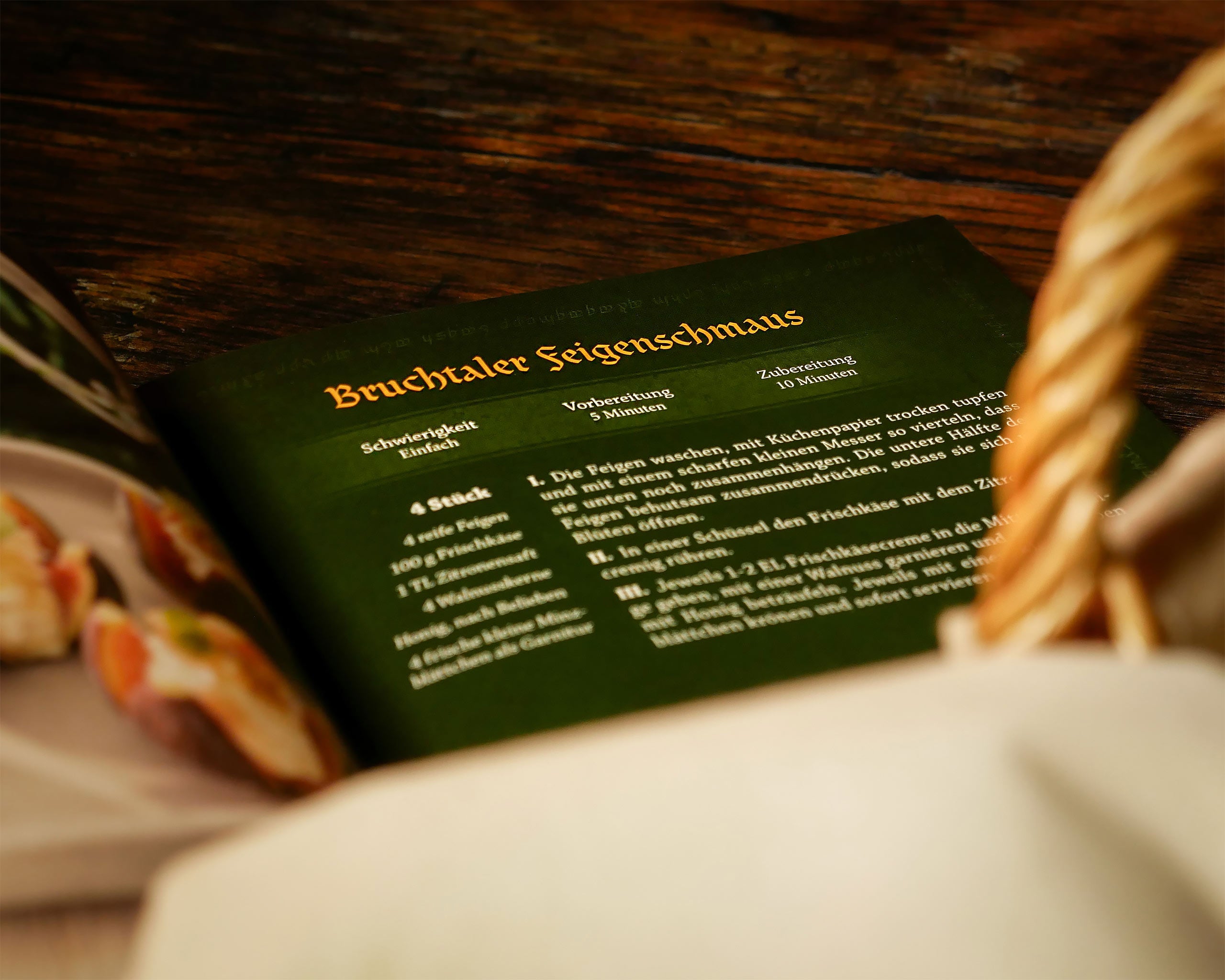 Zdjęcie produktu Nieoficjalna Książka Kucharska Śródziemia