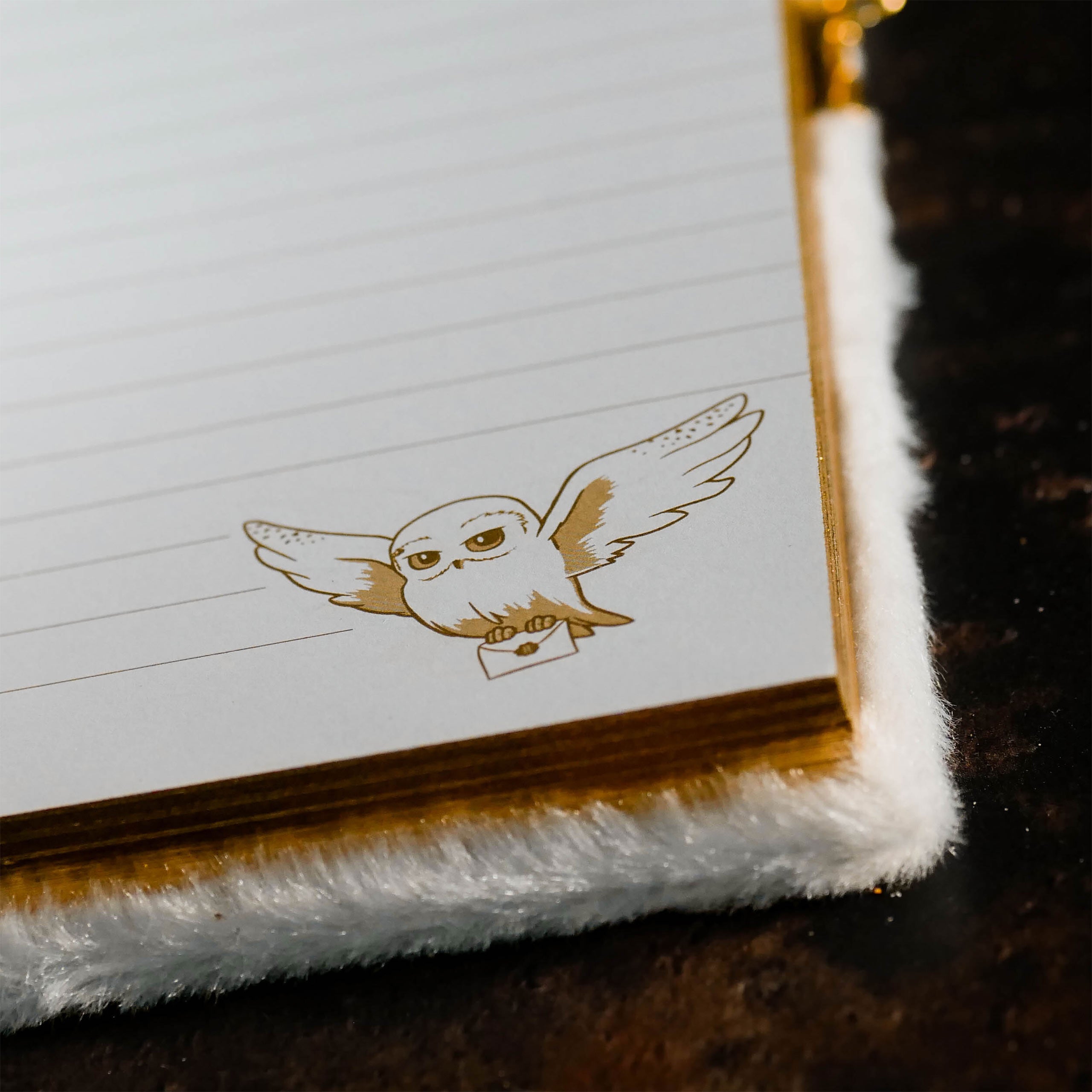 Zdjęcie produktu Harry Potter - Pluszowy Notatnik Hedwiga A5 z Zamkiem
