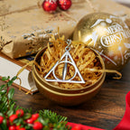 Zdjęcie produktu Harry Potter - Bombka świąteczna z breloczkiem Insygnia Śmierci