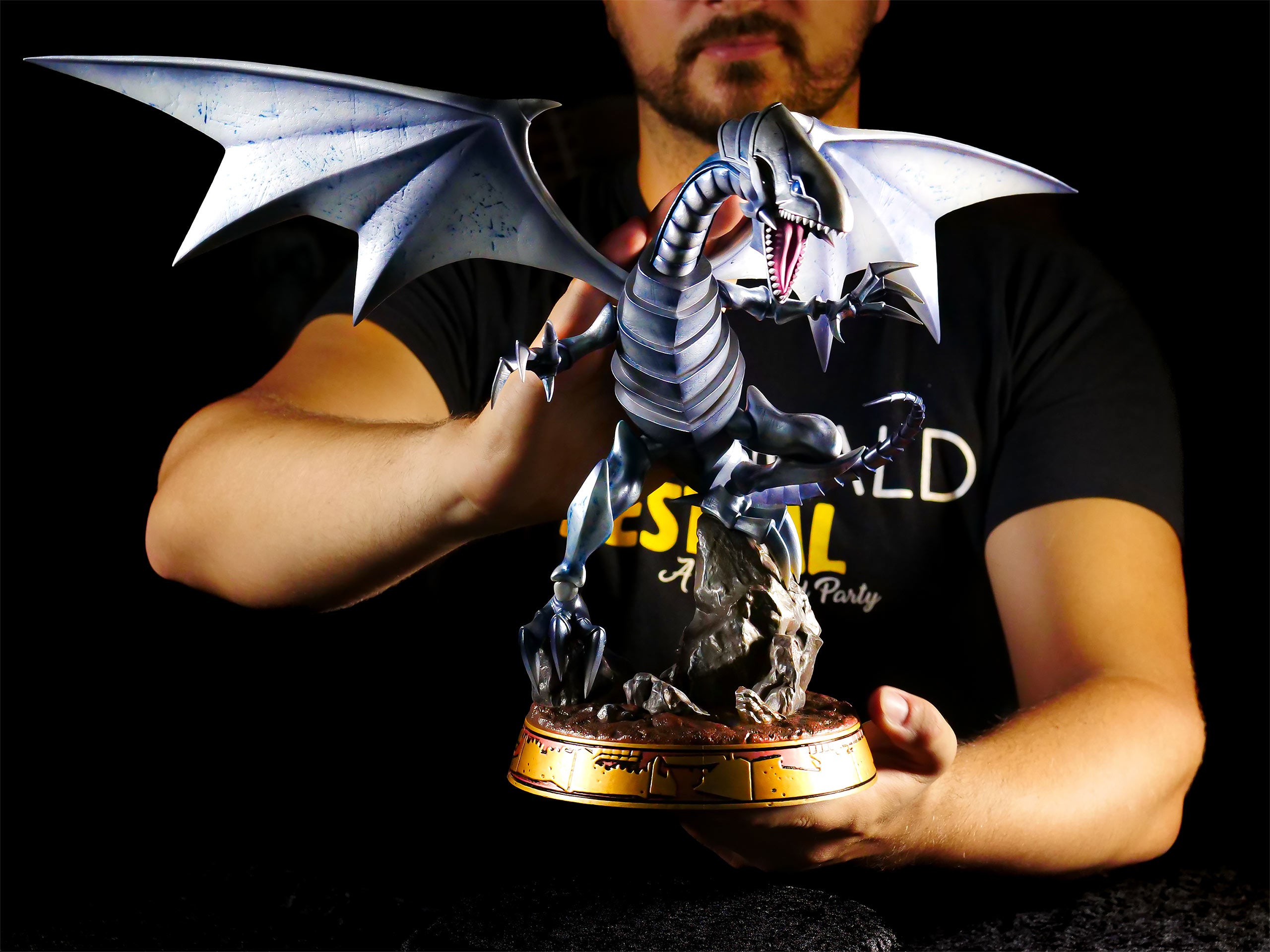 Zdjęcie produktu Yu-Gi-Oh! - Białooki Biały Smok Statua