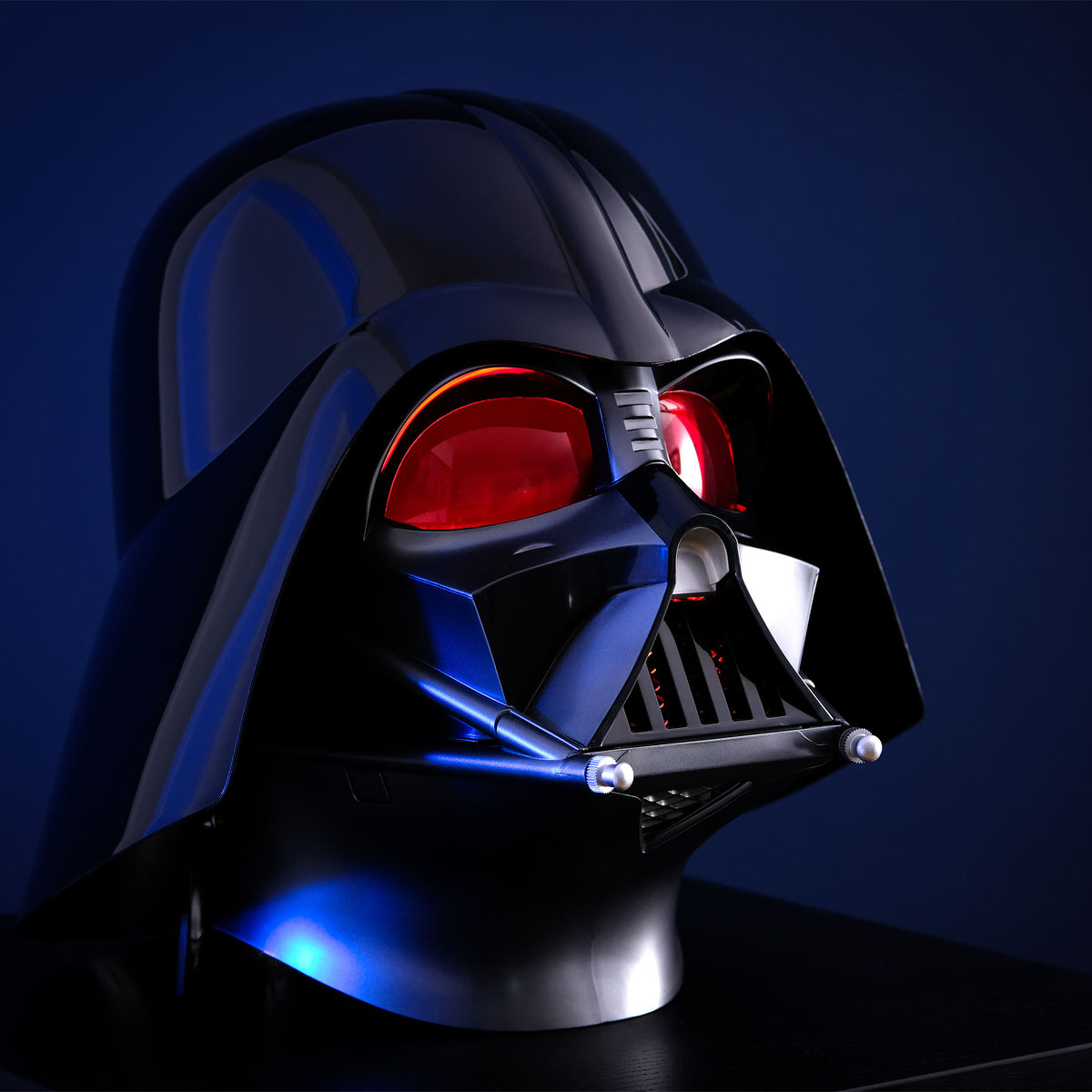 Zdjęcie produktu Replika hełmu Dartha Vadera z efektami dźwiękowymi - Star Wars