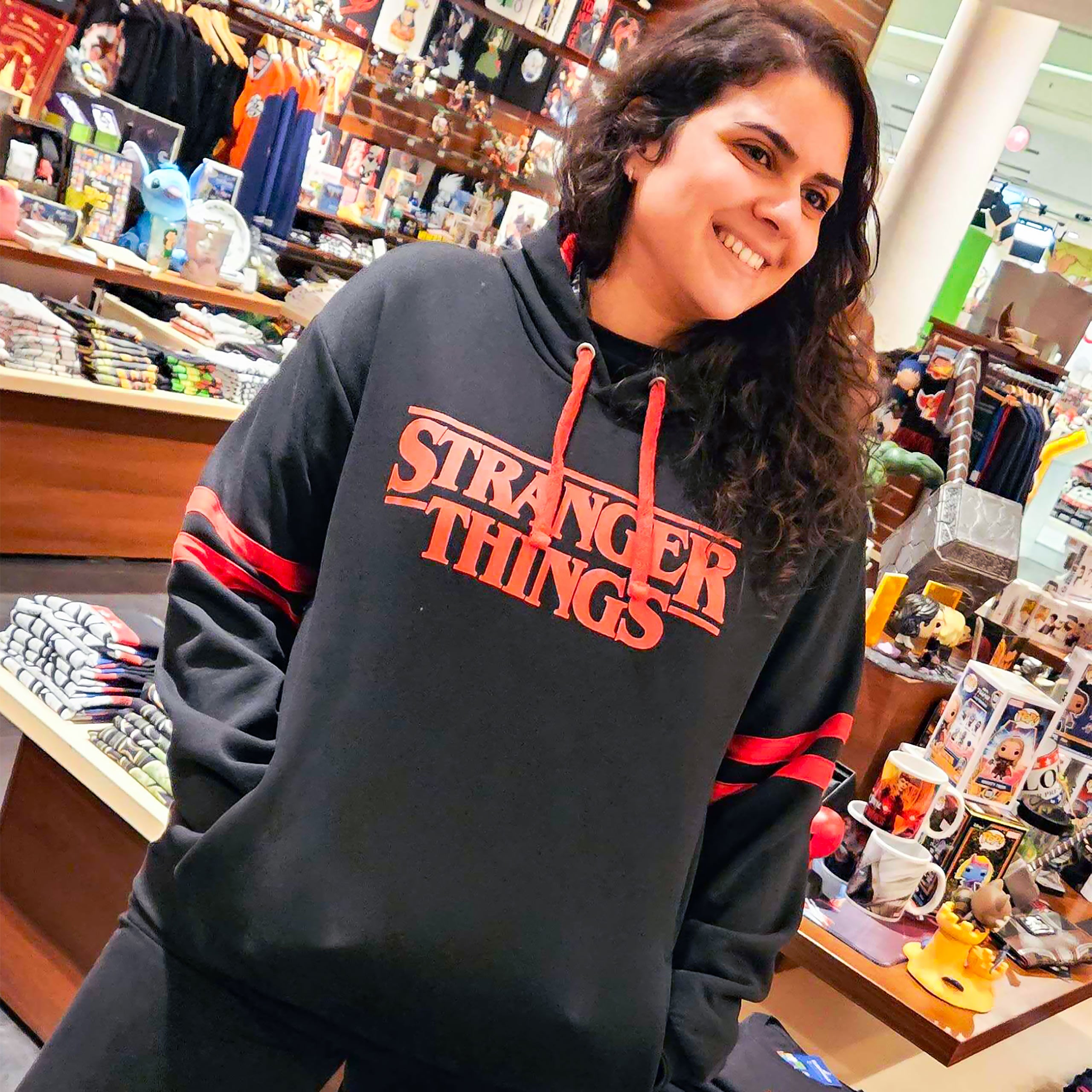 Zdjęcie produktu Stranger Things - Logo Bluza z kapturem czarna