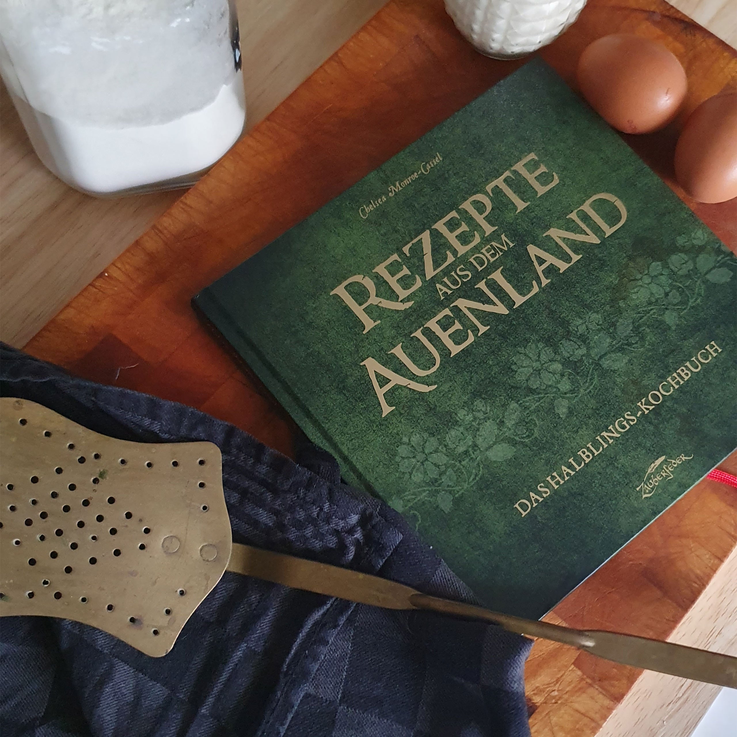 Zdjęcie produktu Przepisy z Shire - Książka kucharska Hobbitów