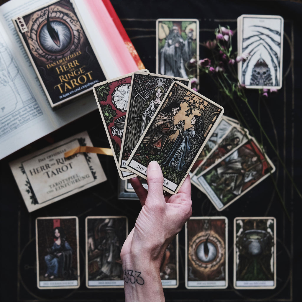 Zdjęcie produktu Tarot Władca Pierścieni - Gra karciana