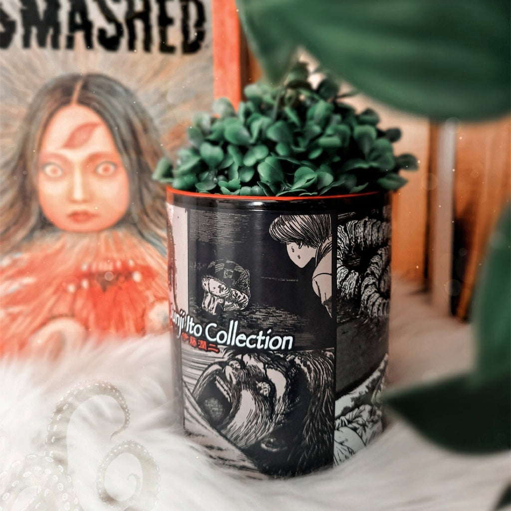 Zdjęcie produktu Junji Ito - Honored Ancestor Kubek z efektem termicznym