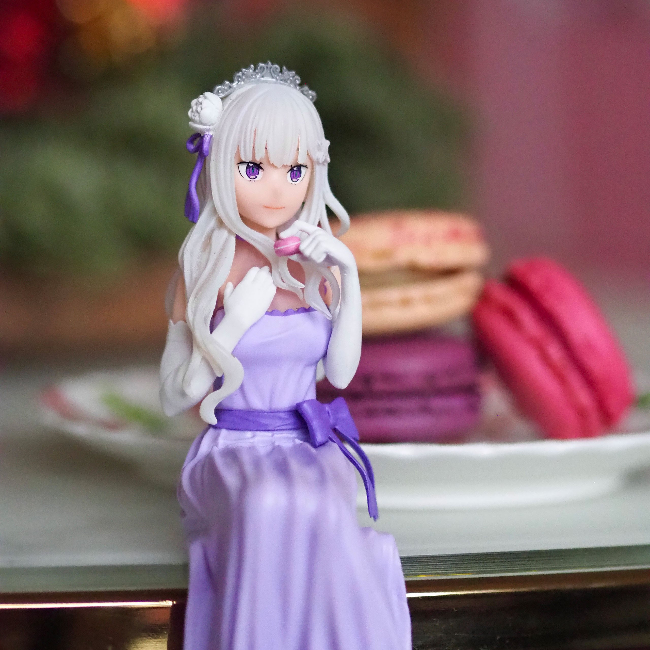 Zdjęcie produktu Re:Zero - Emilia w eleganckiej sukni - figurka