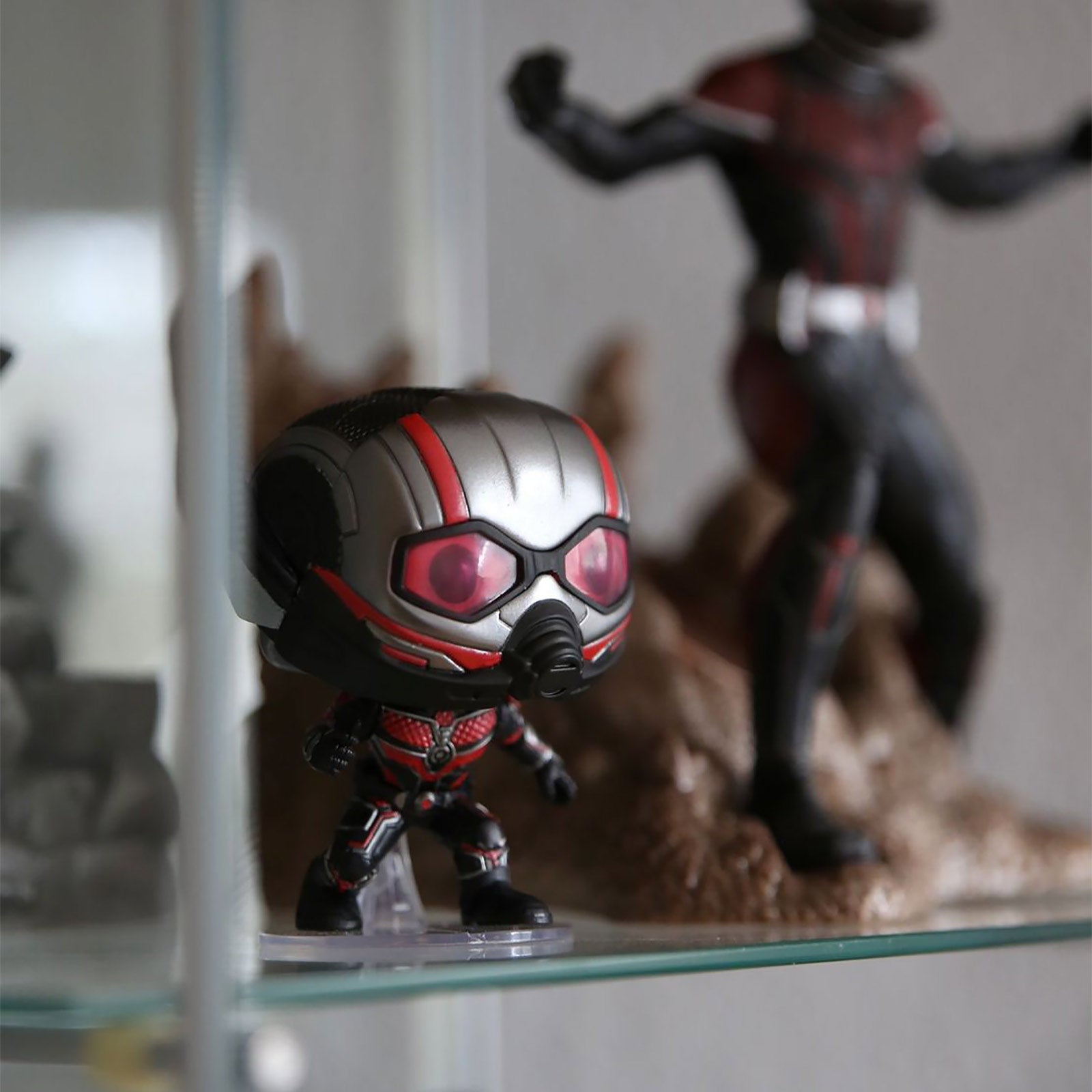 Zdjęcie produktu Figurka Ant-Man Funko Pop z ruchomą głową