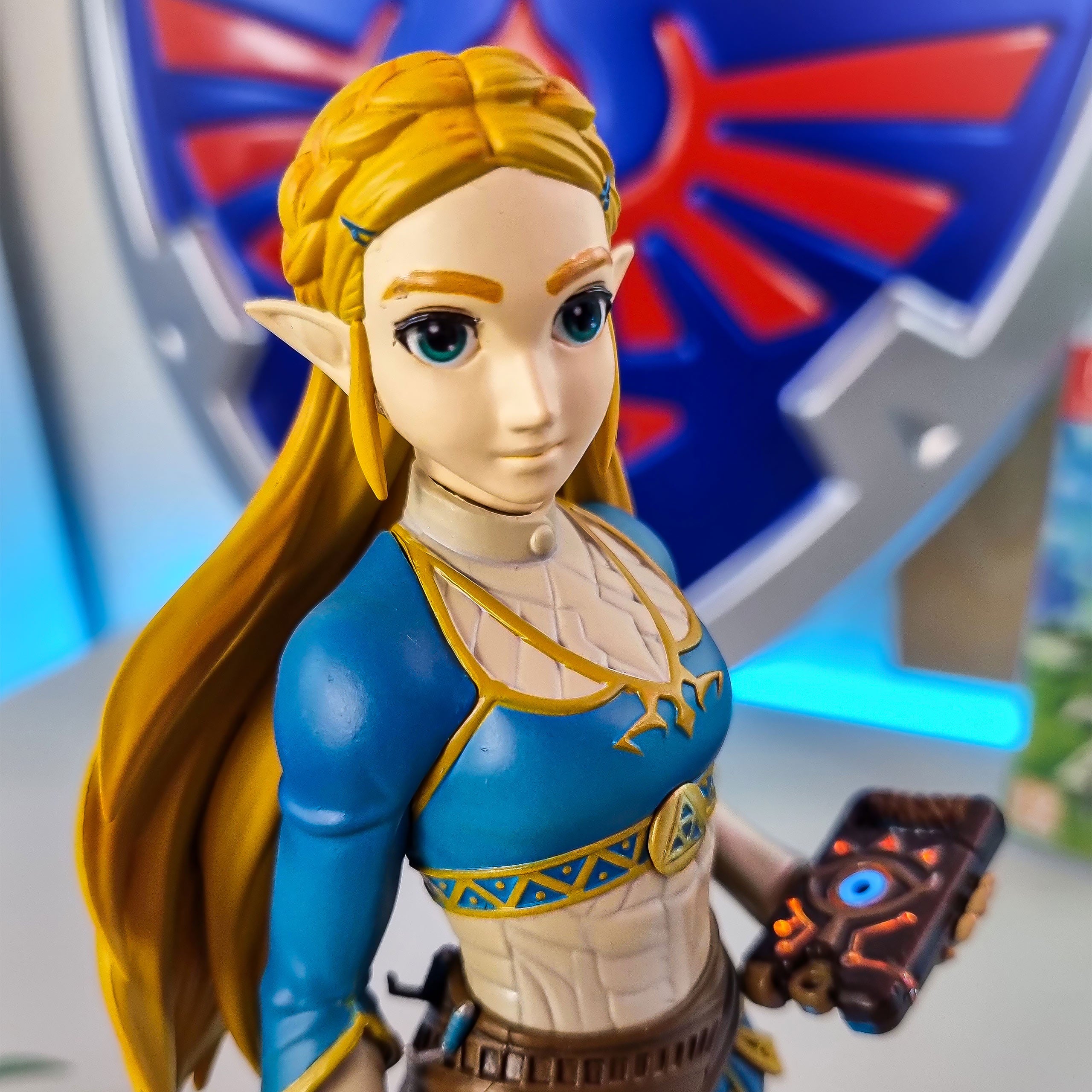 Zdjęcie produktu The Legend of Zelda - Breath of the Wild Zelda Statue Collector's Edition z funkcją podświetlenia
