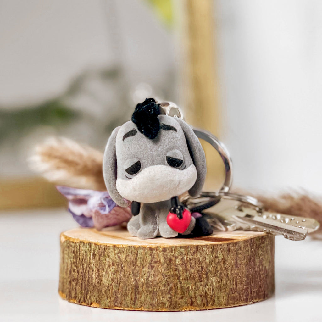 Zdjęcie produktu Kubuś Puchatek - Kłapouchy z sercem Funko Pop breloczek