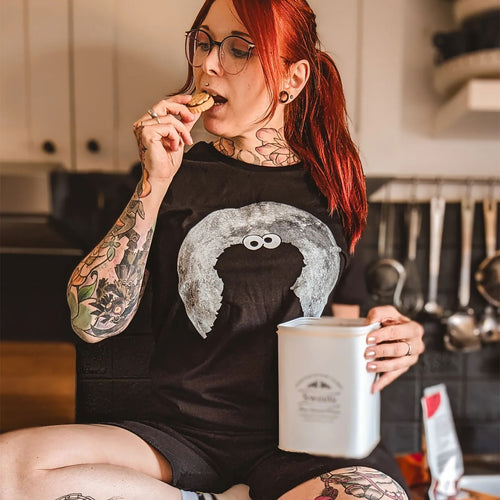 Zdjęcie produktu Ulica Sezamkowa - T-Shirt Cookie Monster Moonnight czarne
