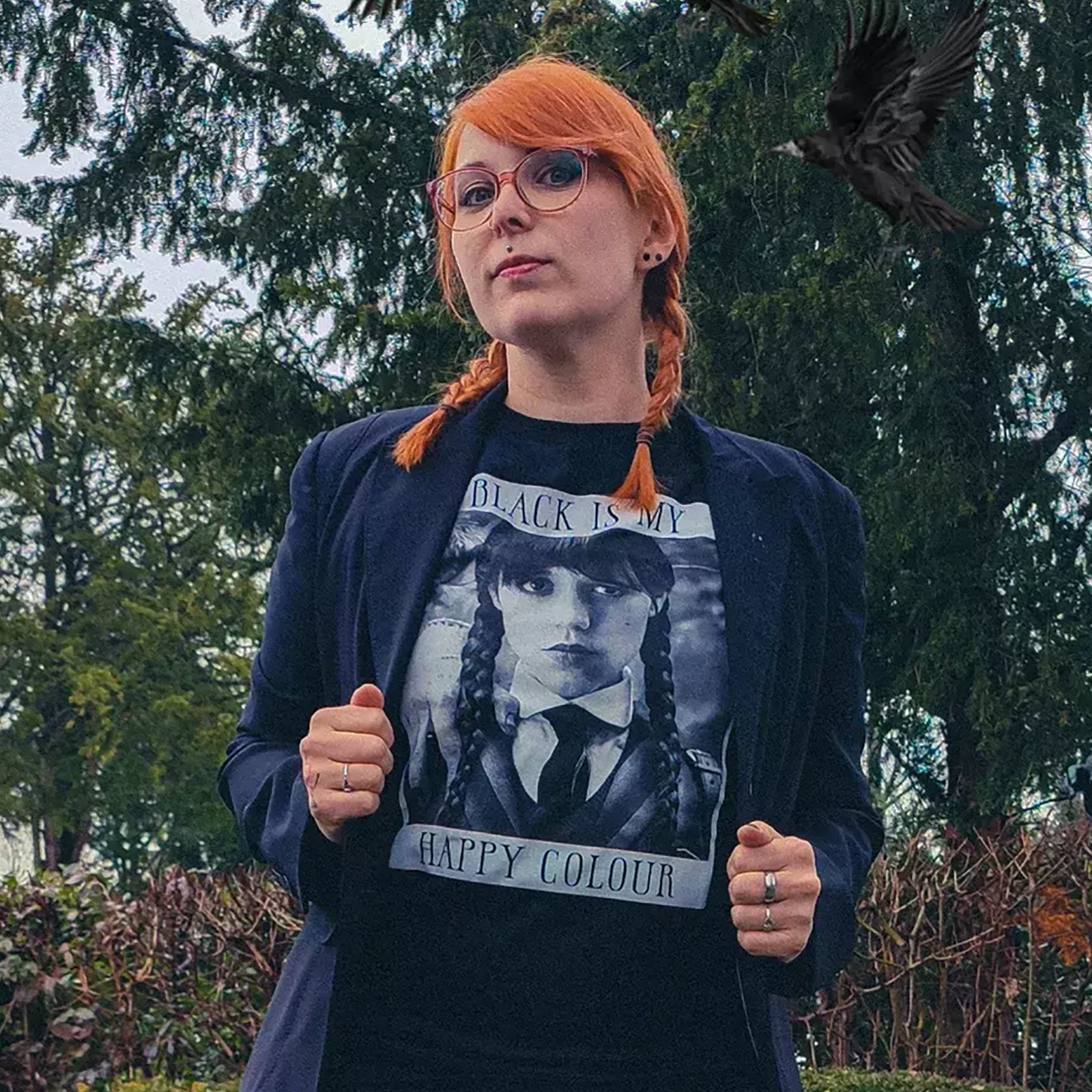 Zdjęcie produktu Wednesday - Black Is My Happy Colour T-Shirt czarne