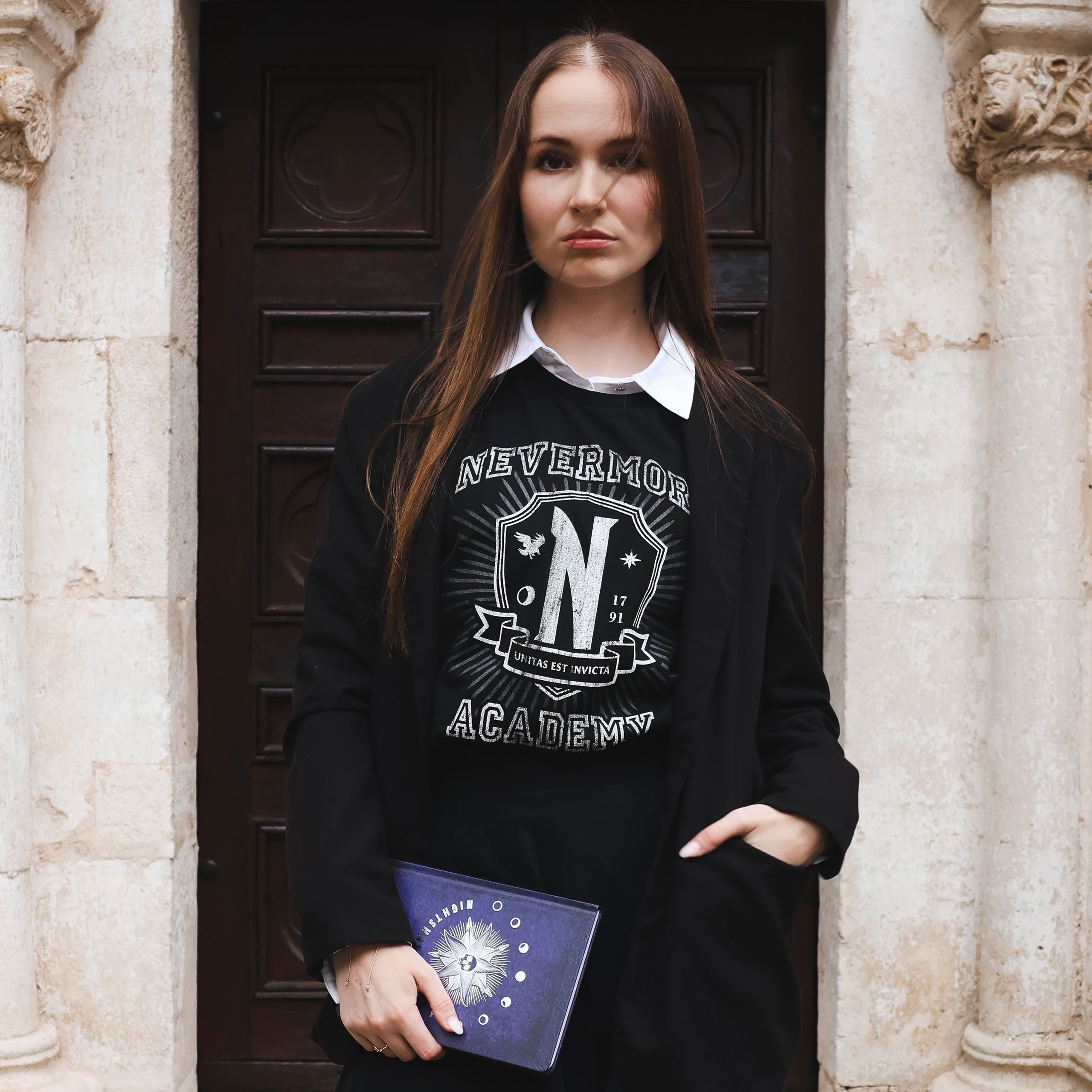 Zdjęcie produktu Wednesday - Nevermore Academy T-Shirt czarne