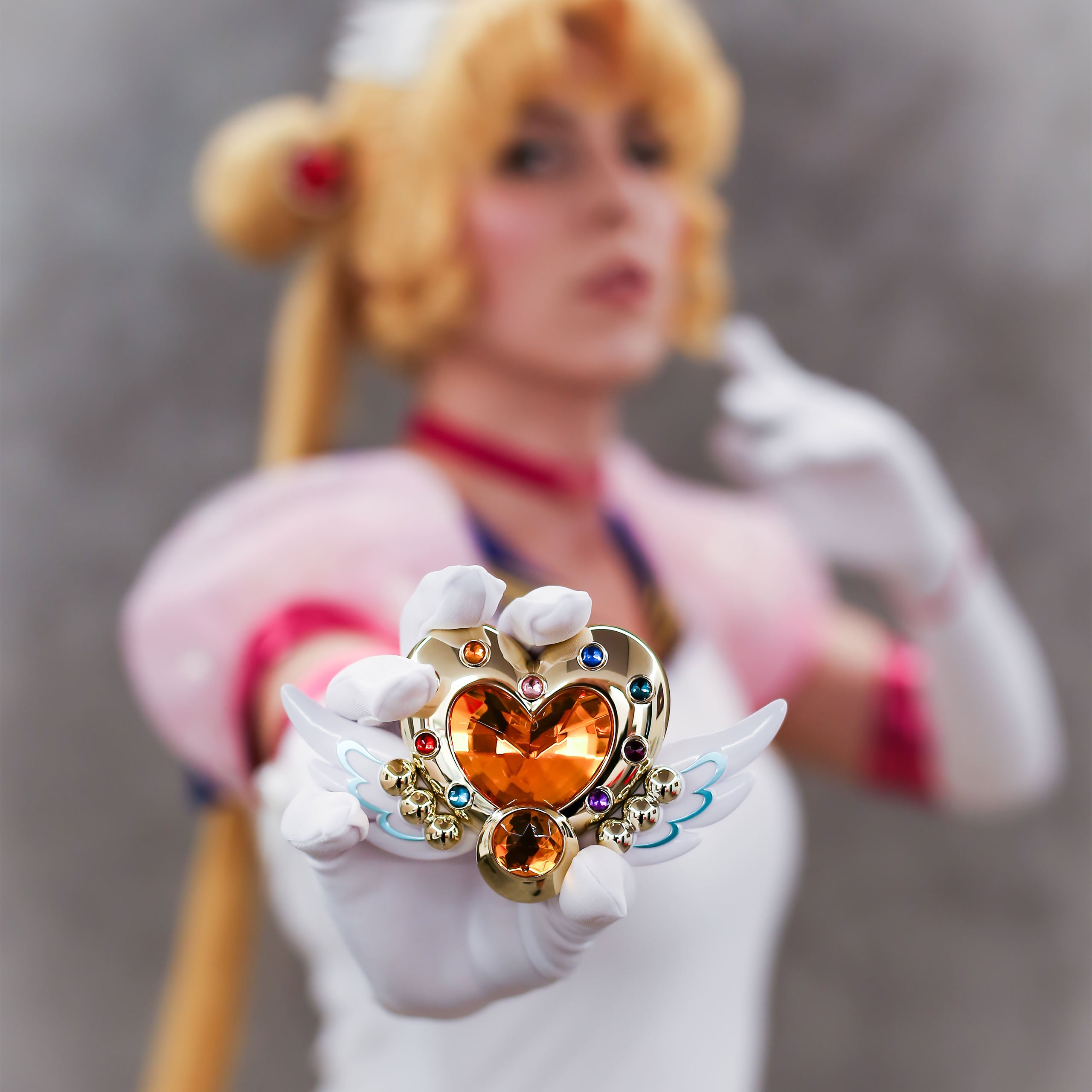 Product image Sailor Moon - Cosmos Eternal Moon Transformation Brooch with Light and Sound Effects