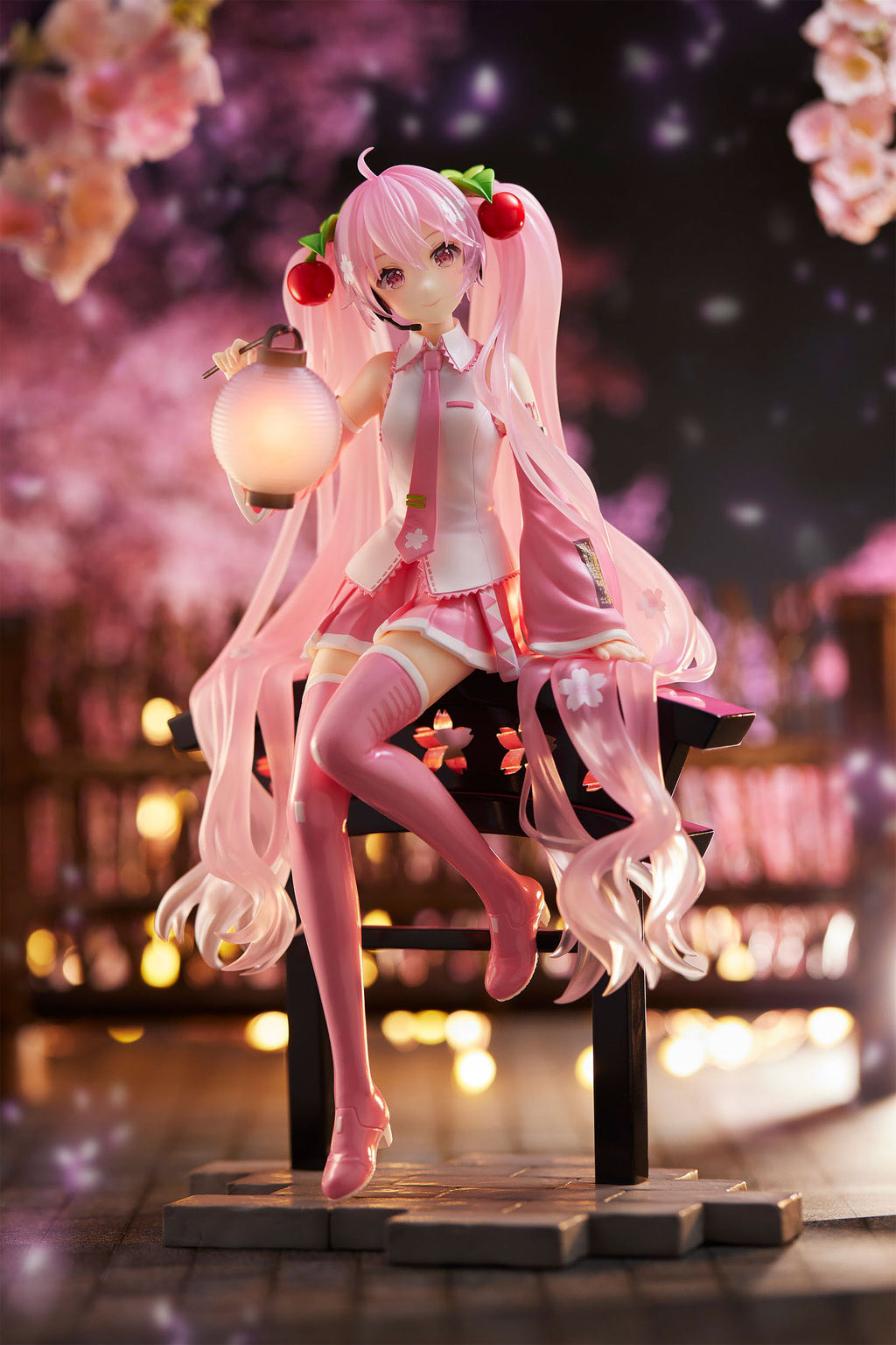 Zdjęcie produktu Hatsune Miku - Sakura Lantern figurka z funkcją świecenia