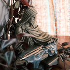 Product image The Lord of the Rings - Broken Blade of Narsil with 1:5 Scale Statue