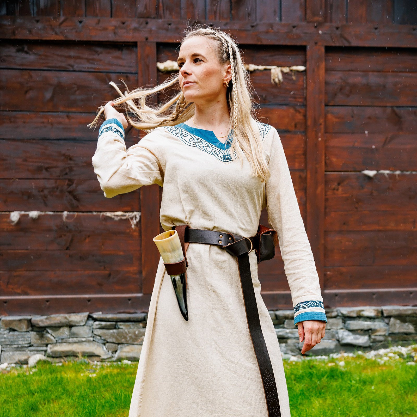 Zdjęcie produktu Suknia Wikingów Lagertha beżowo-niebieska