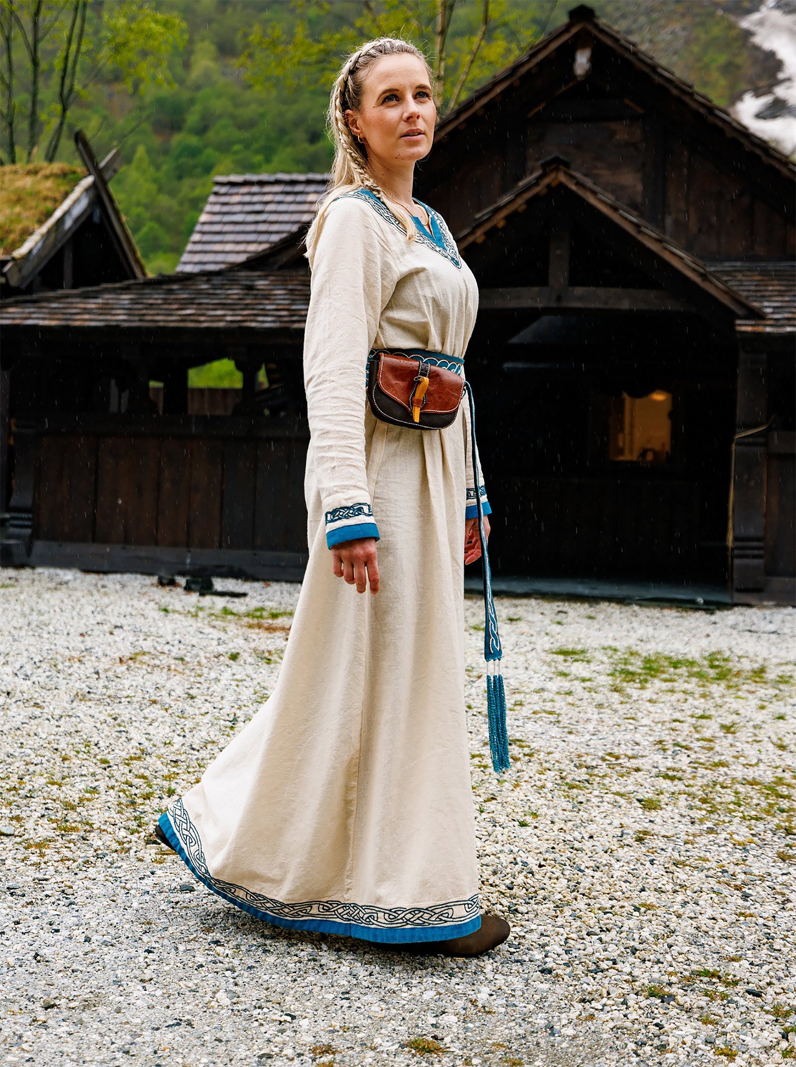 Zdjęcie produktu Suknia Wikingów Lagertha beżowo-niebieska